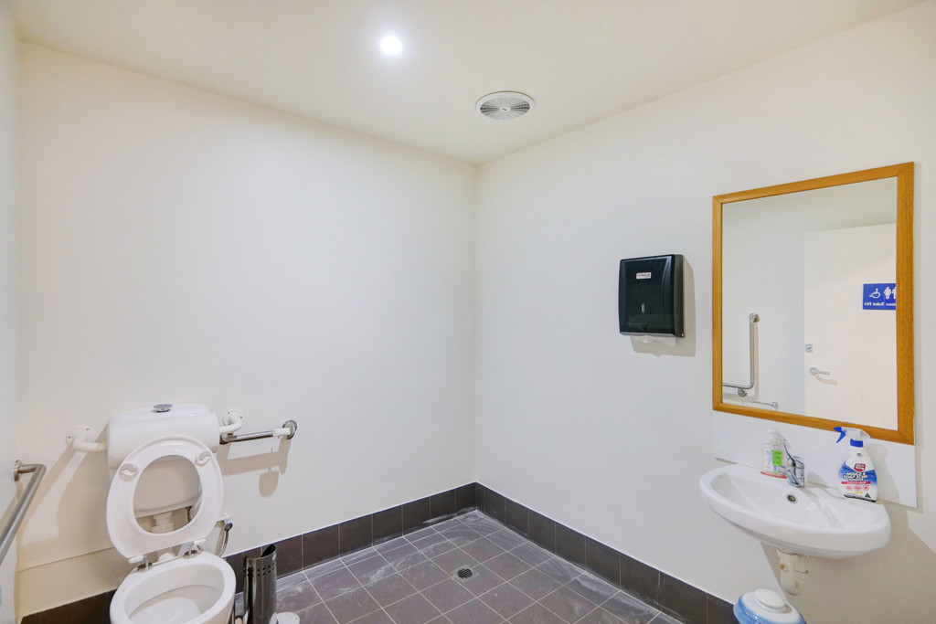 Unit 1/35 Mordaunt Circuit, Canning Vale WA 6155