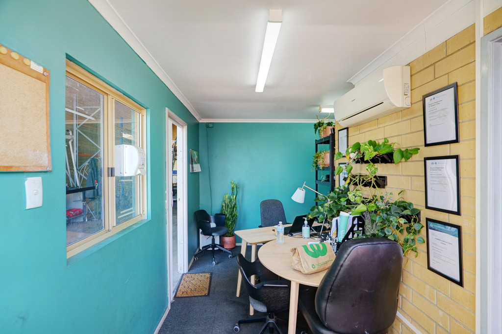 1/236 Star Street, Welshpool WA 6106