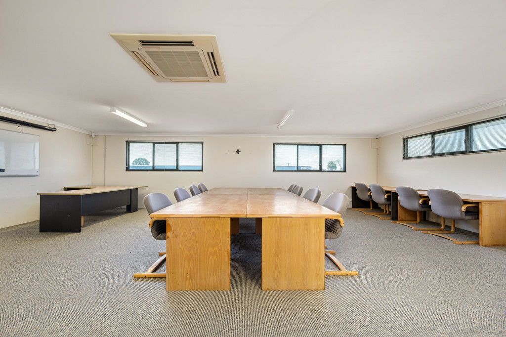 Unit 1/88 King Road, East Bunbury WA 6230