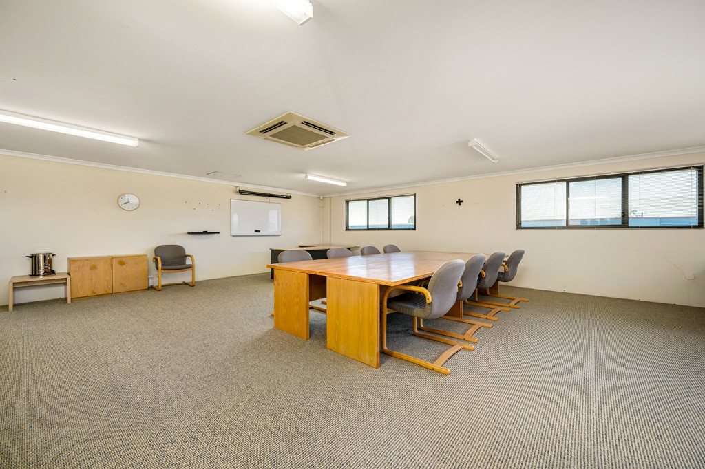 Unit 1/88 King Road, East Bunbury WA 6230