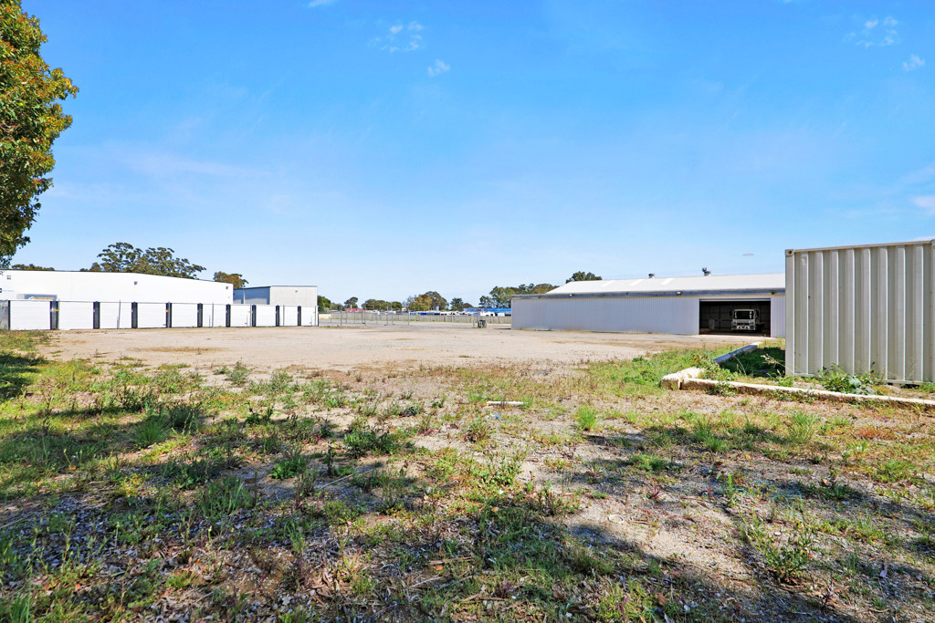 1964 Albany Highway, Maddington WA 6109