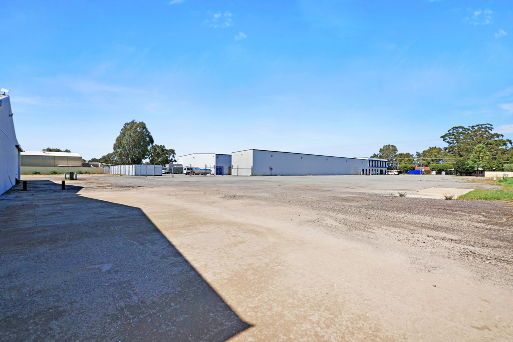 1964 Albany Highway, Maddington WA 6109
