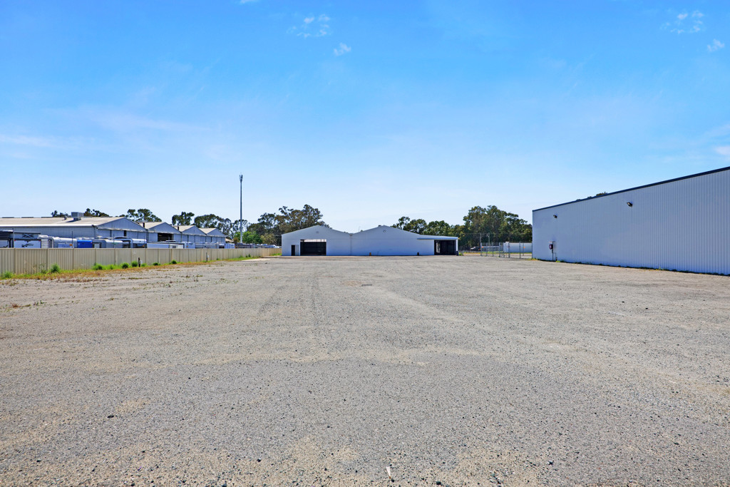 1964 Albany Highway, Maddington WA 6109