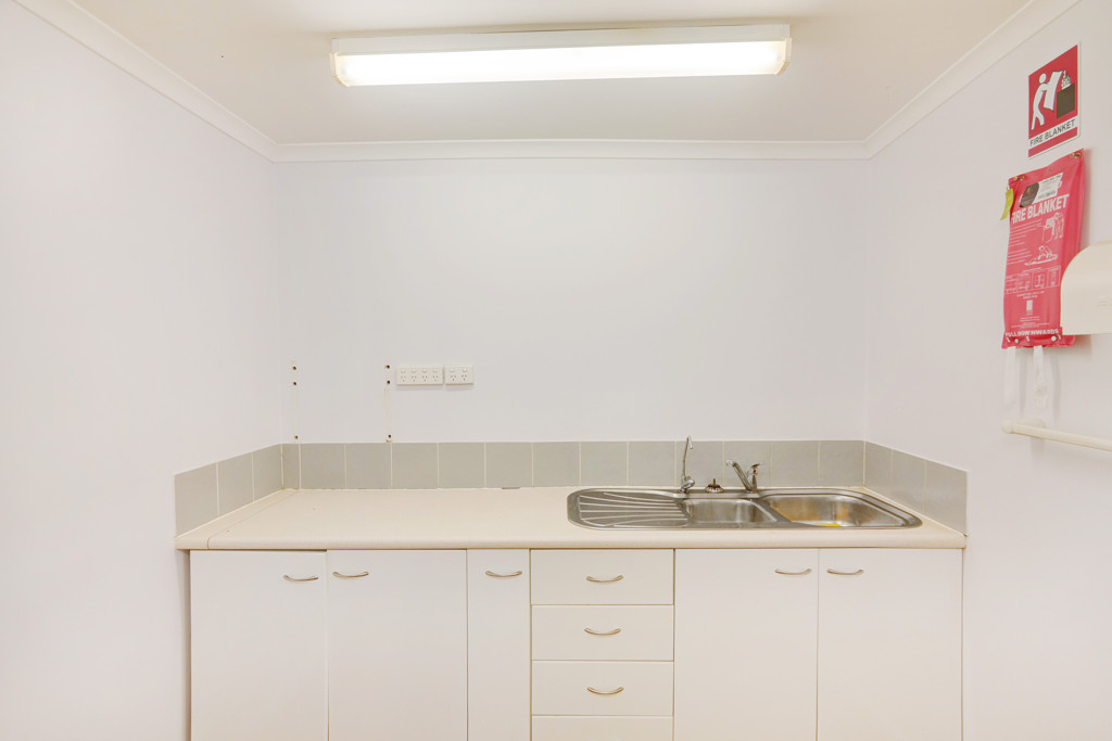 1964 Albany Highway, Maddington WA 6109