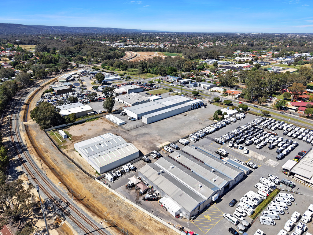 1964 Albany Highway, Maddington WA 6109