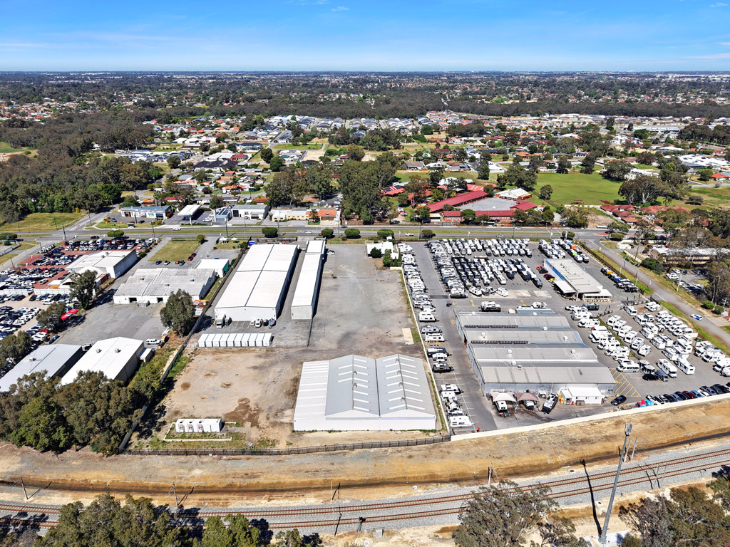 1964 Albany Highway, Maddington WA 6109