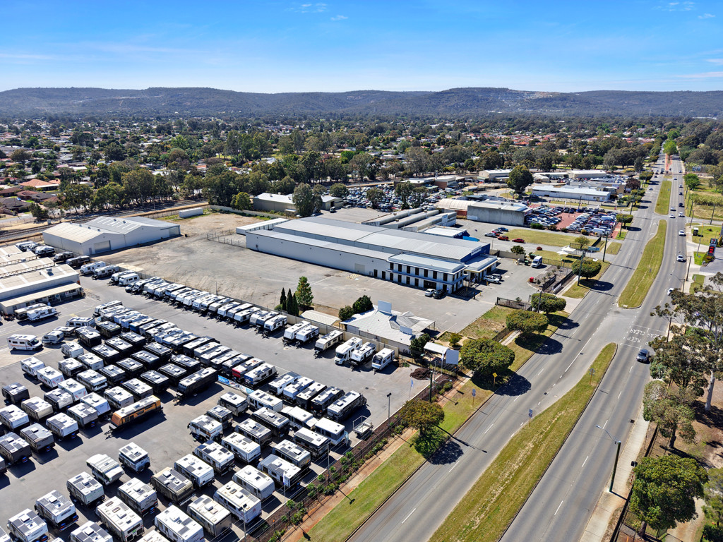 1964 Albany Highway, Maddington WA 6109