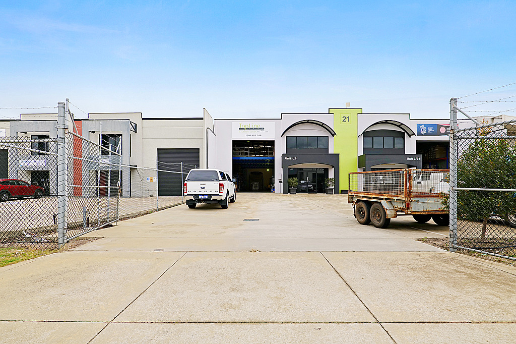 1/21 Mordaunt Circuit, Canning Vale WA 6155