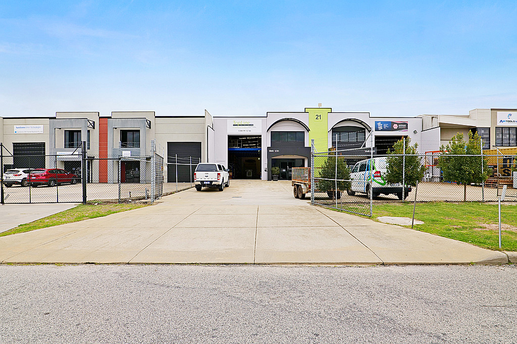 1/21 Mordaunt Circuit, Canning Vale WA 6155