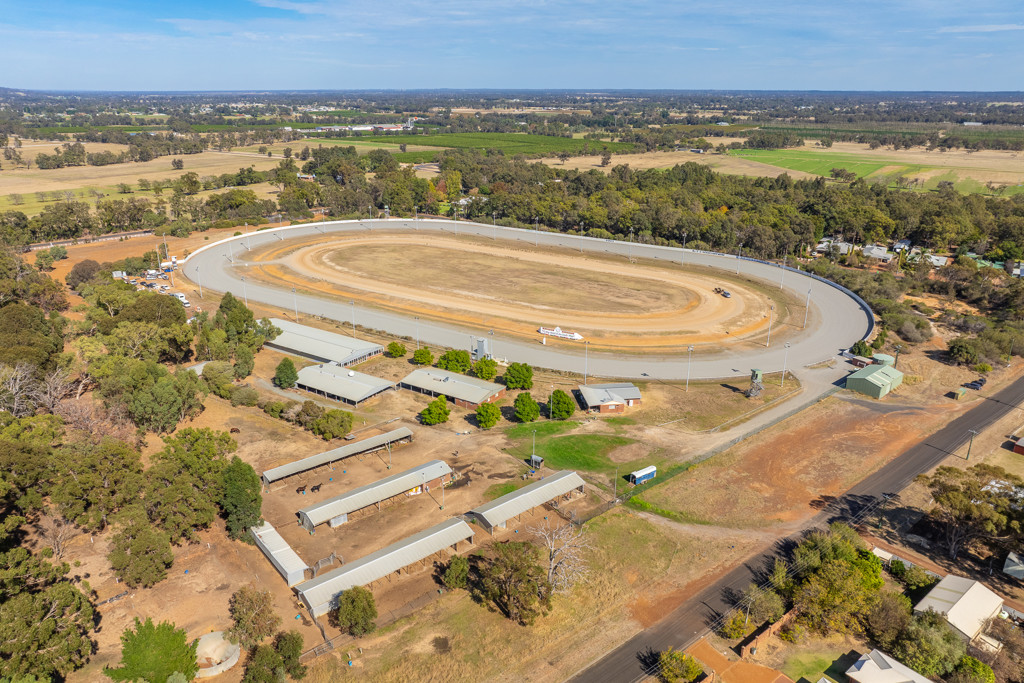 18 Peterson Road, Warawarrup WA 6220