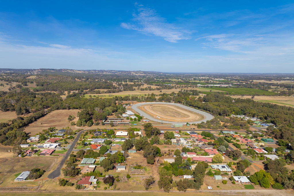 18 Peterson Road, Warawarrup WA 6220