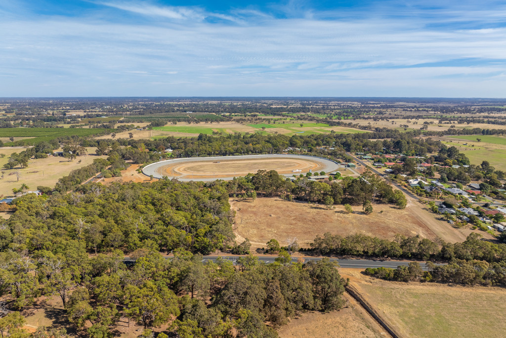 18 Peterson Road, Warawarrup WA 6220