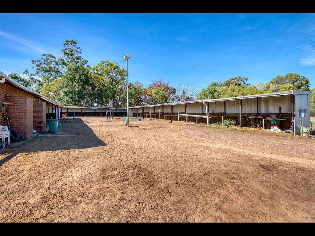 18 Peterson Road, Warawarrup WA 6220