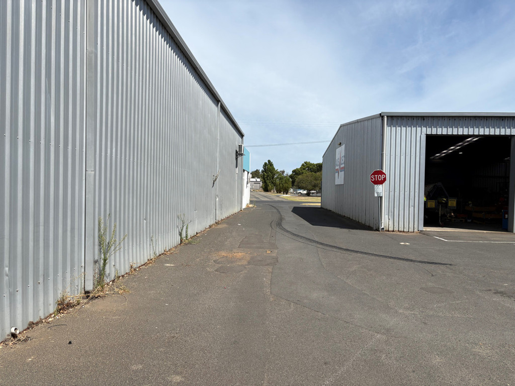 Unit 2/5 Halifax Drive, Davenport WA 6230