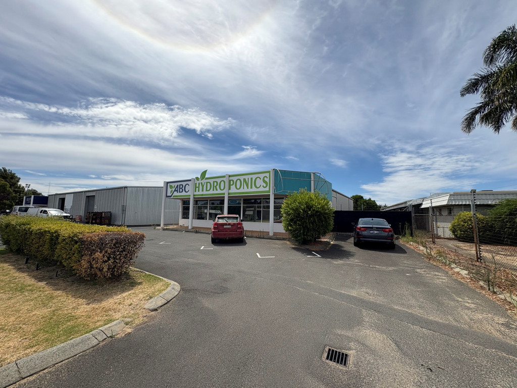 Unit 2/5 Halifax Drive, Davenport WA 6230