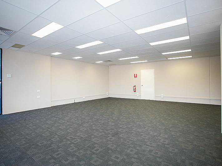 29 Mordaunt Circuit, Canning Vale WA 6155