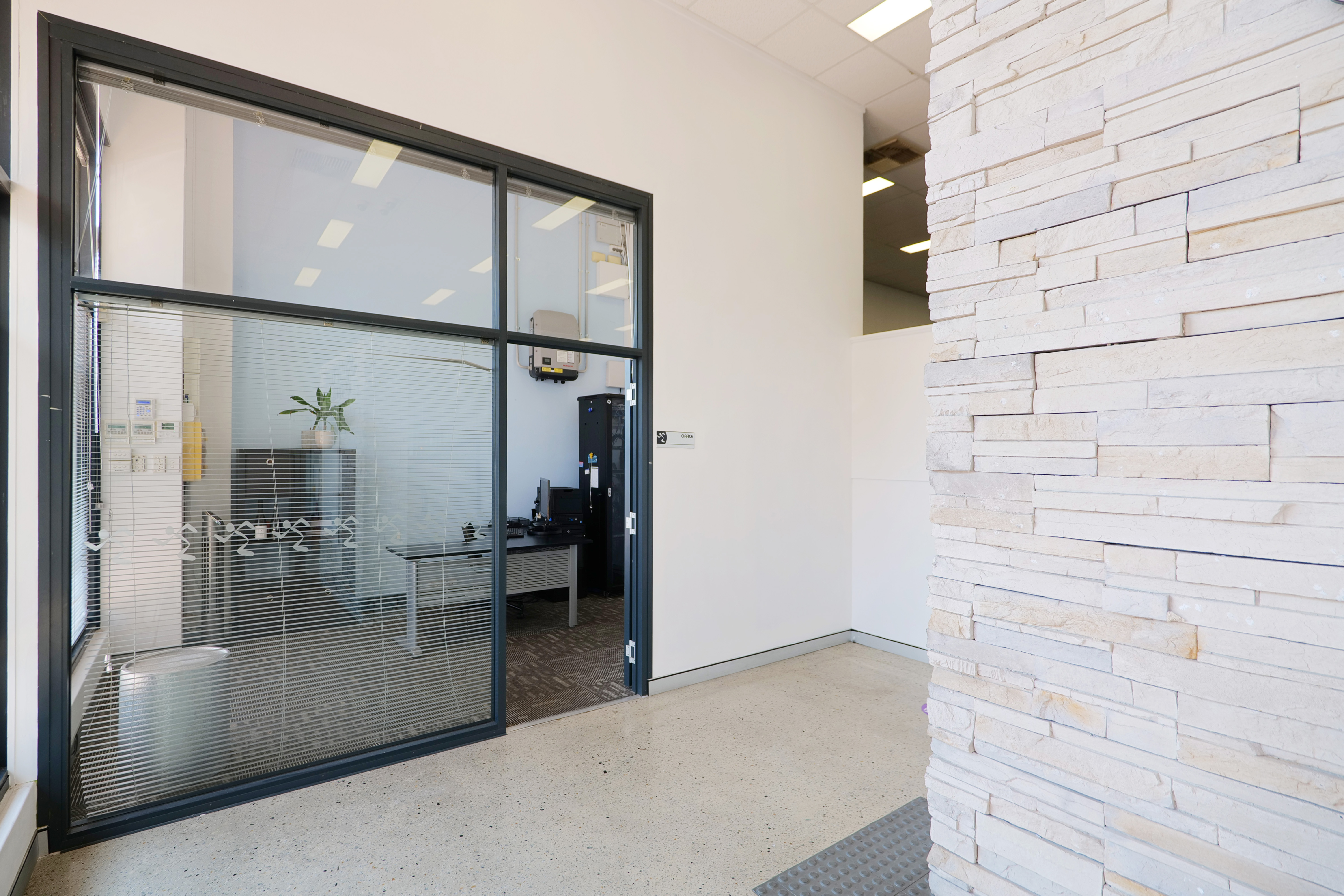 8/150 Stirling Highway, Nedlands WA 6009