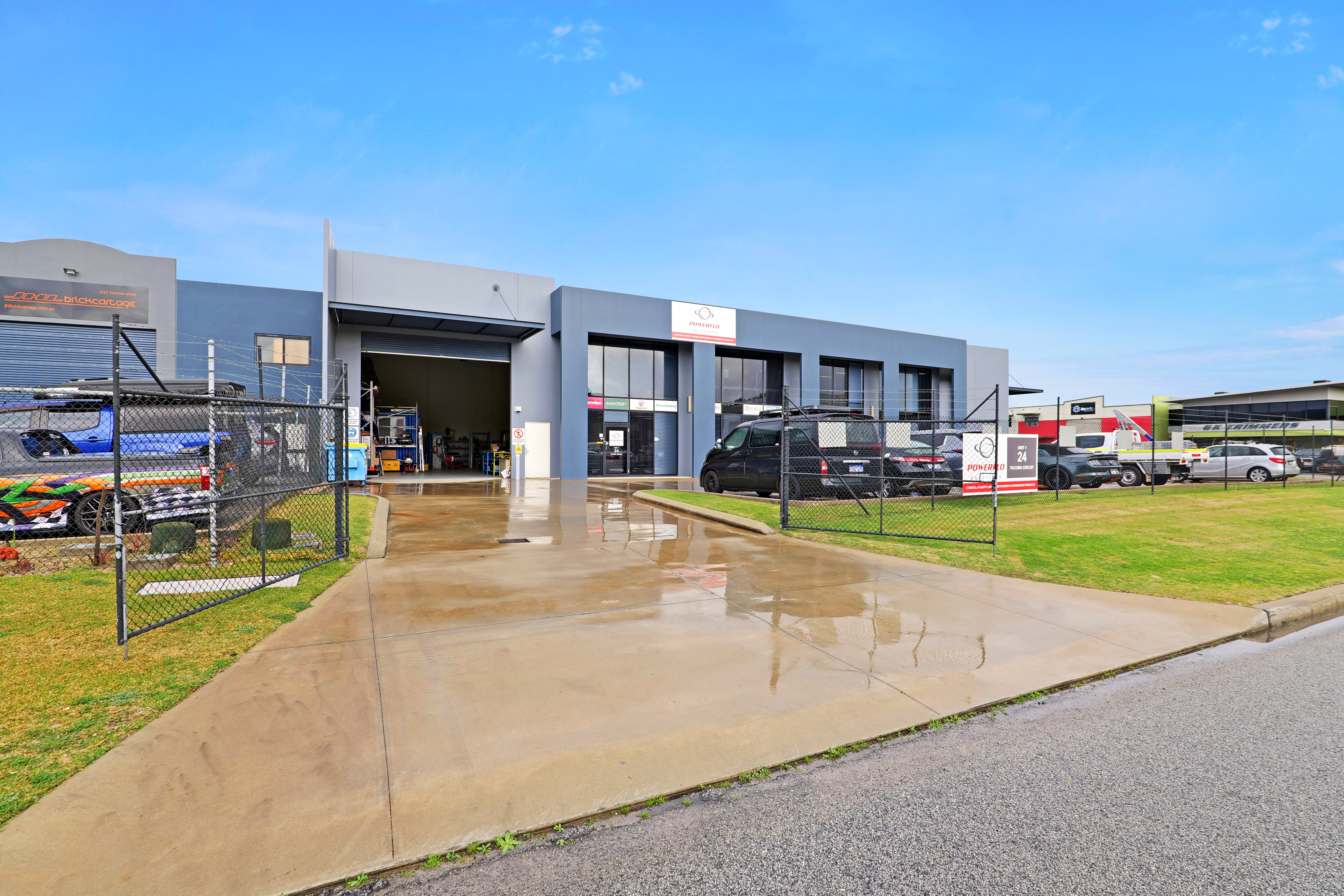 1/24 Tacoma Circuit, Canning Vale WA 6155