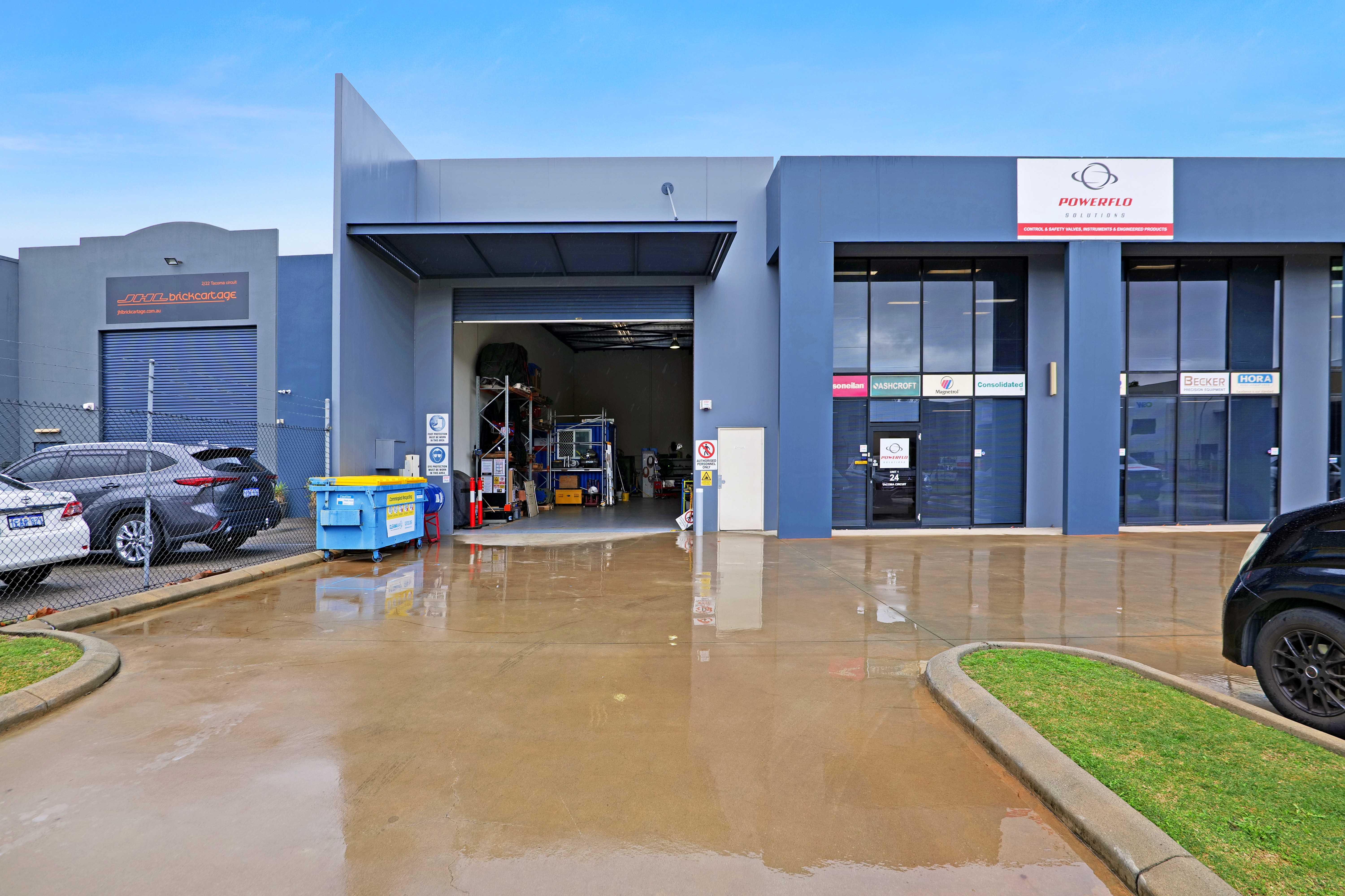 1/24 Tacoma Circuit, Canning Vale WA 6155