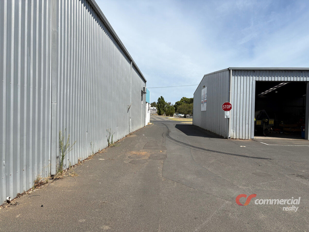 Unit 2/5 Halifax Drive, Davenport WA 6230