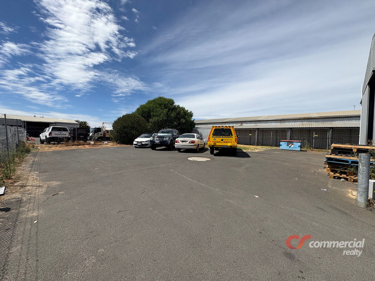 Unit 2/5 Halifax Drive, Davenport WA 6230