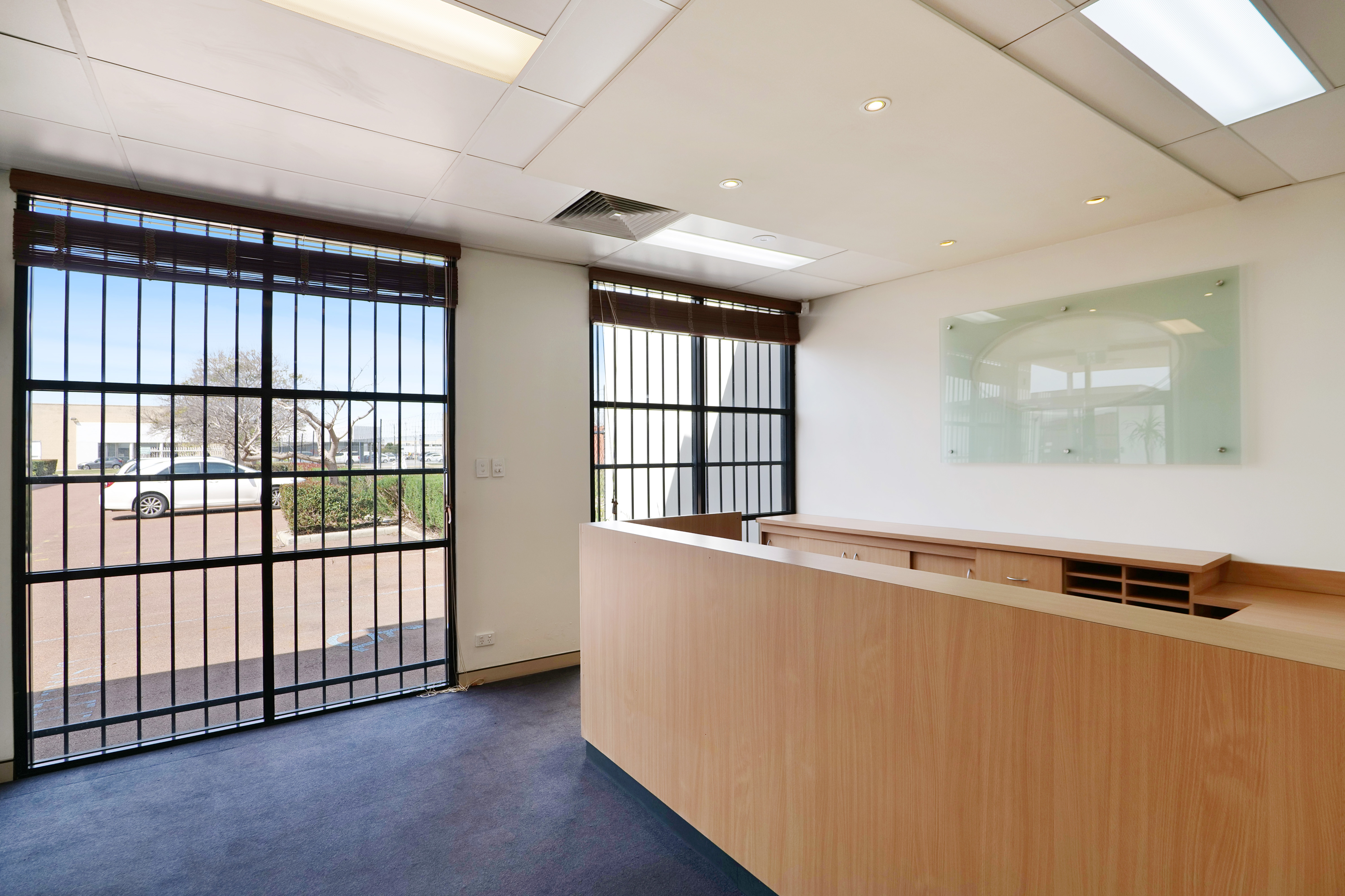 4/79 Catalano Circuit, Canning Vale WA 6155