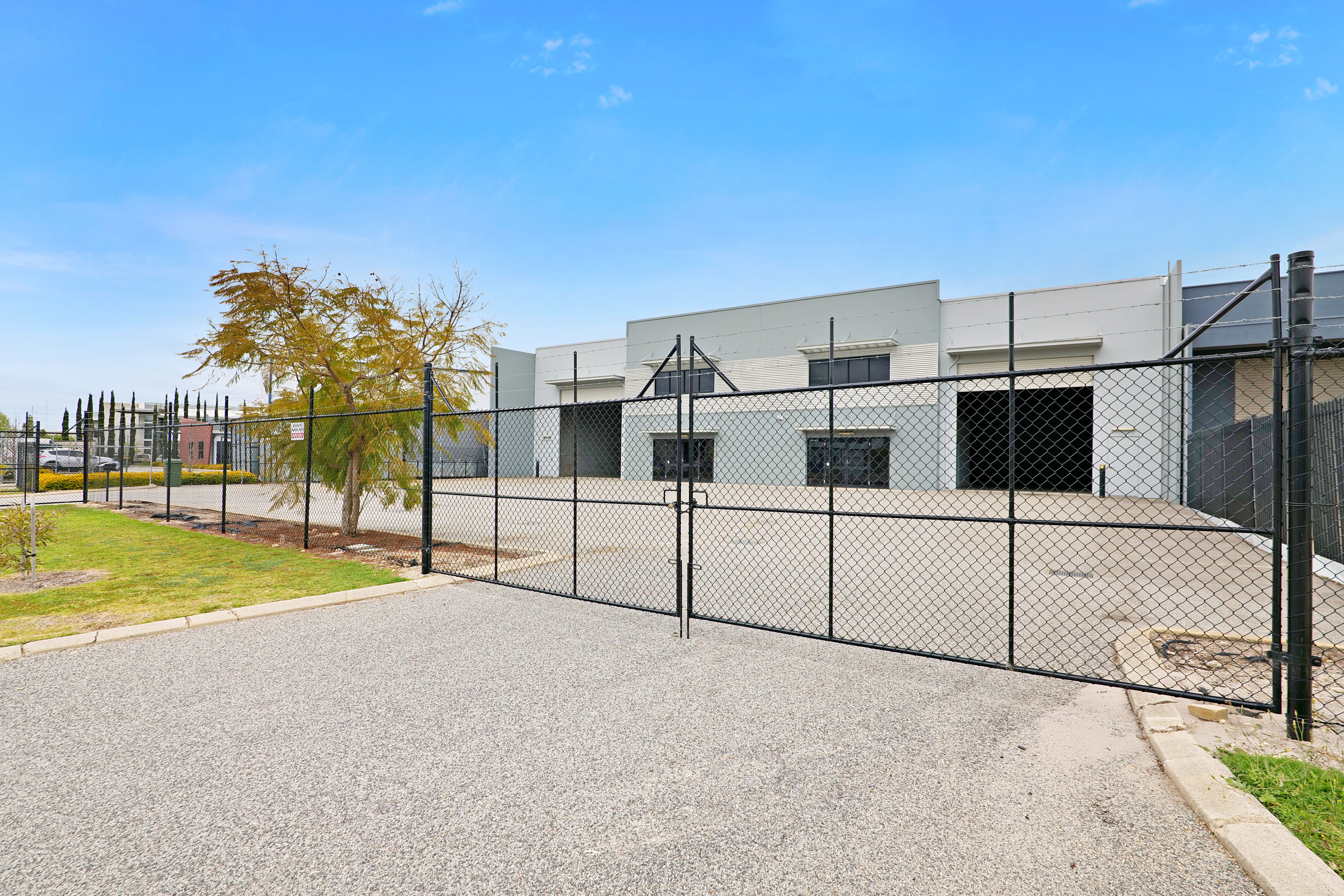 14 Tacoma Circuit, Canning Vale WA 6155