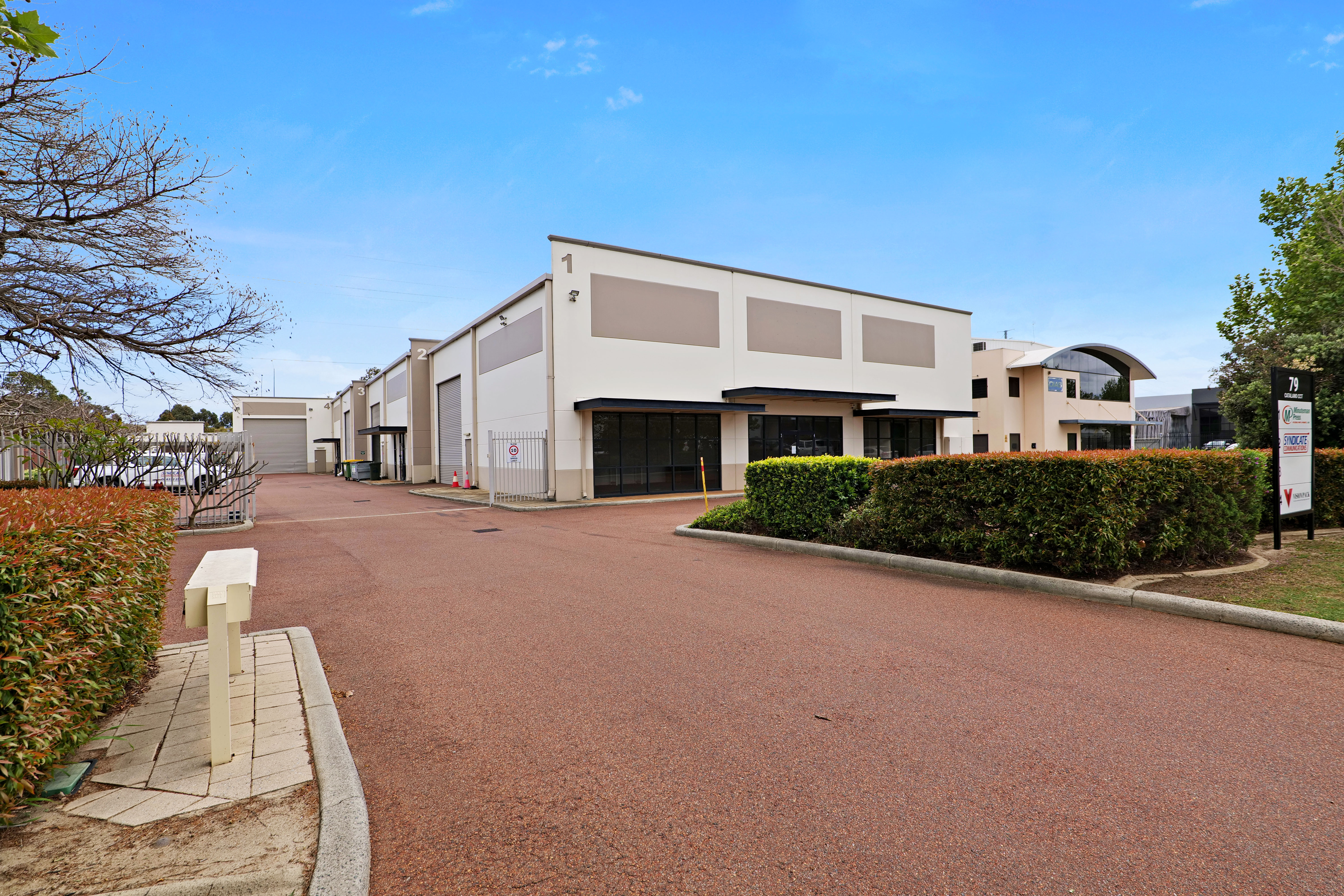 2/79 Catalano Circuit, Canning Vale WA 6155