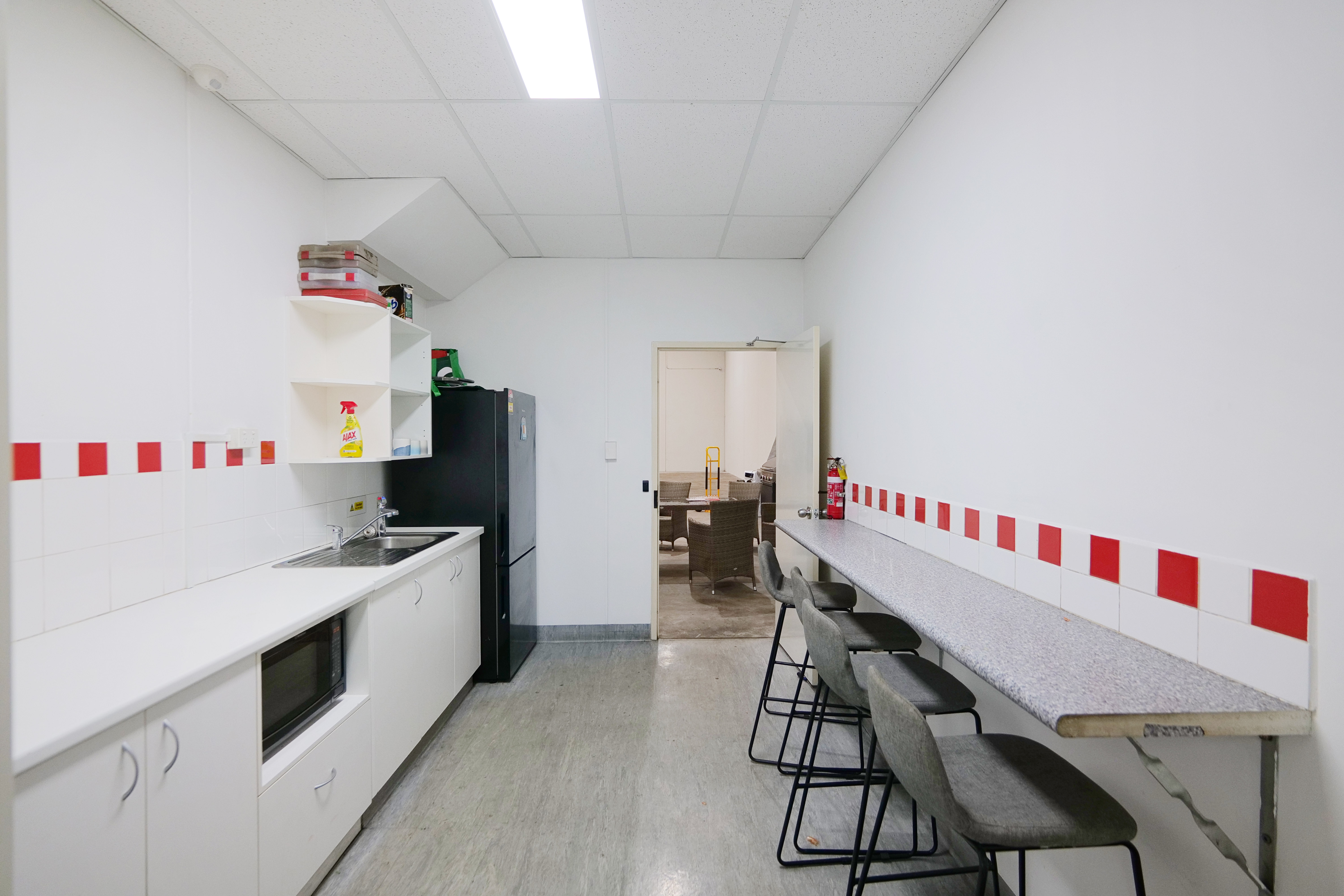 Unit 3/8 Tomlinson Road, Welshpool WA 6106