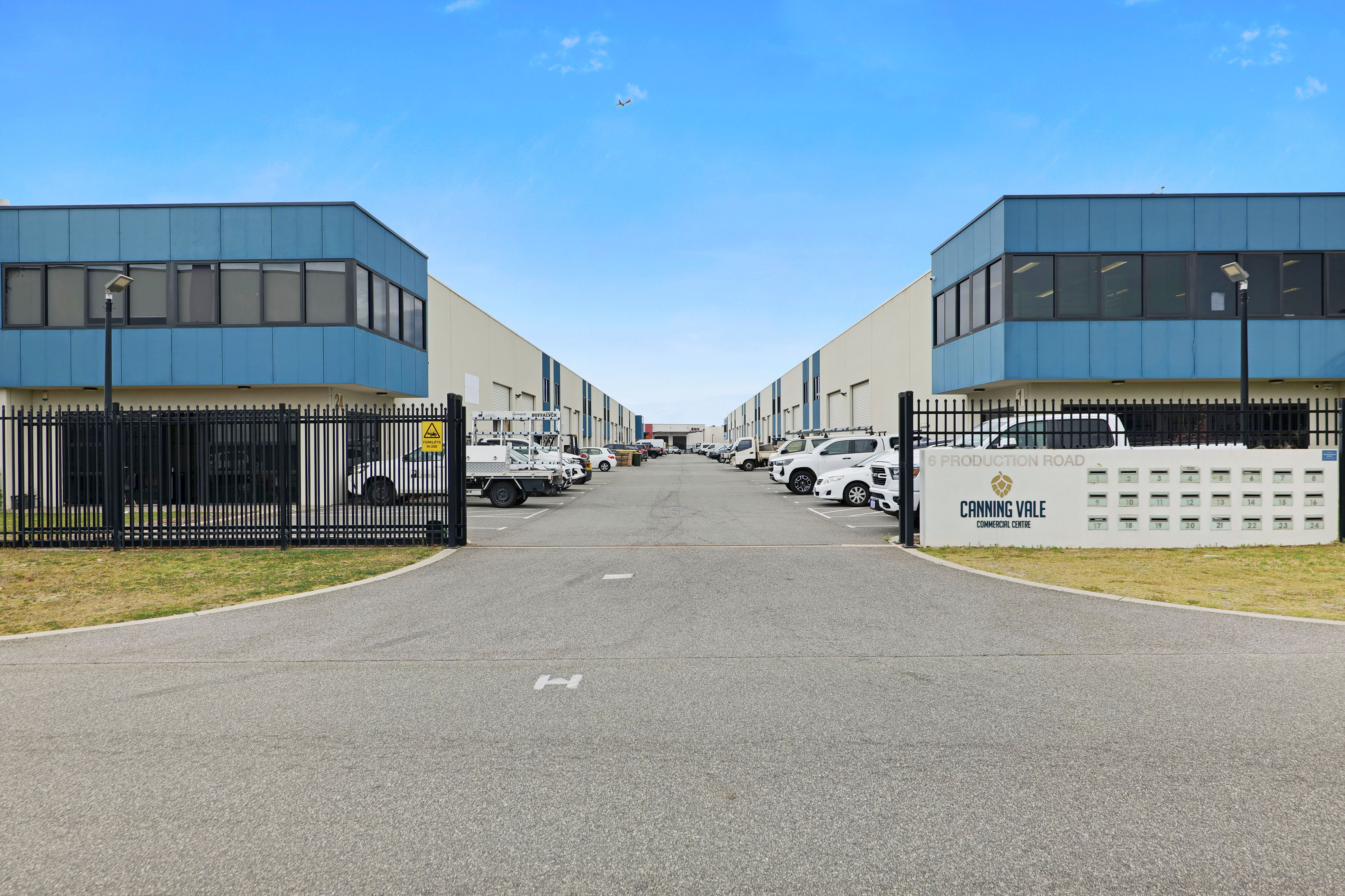 15/6 Production Rd, Canning Vale WA 6155
