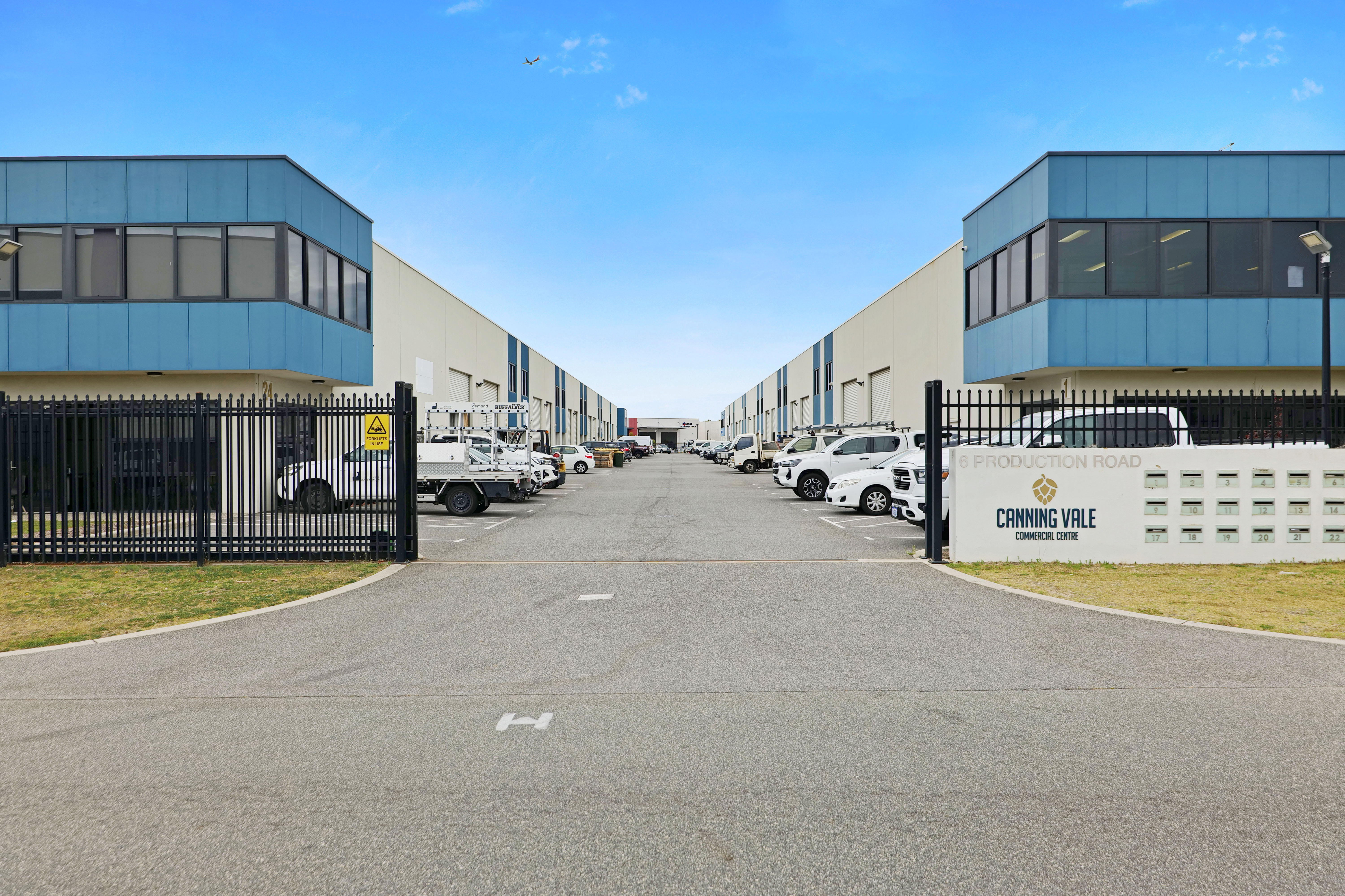15/6 Production Rd, Canning Vale WA 6155
