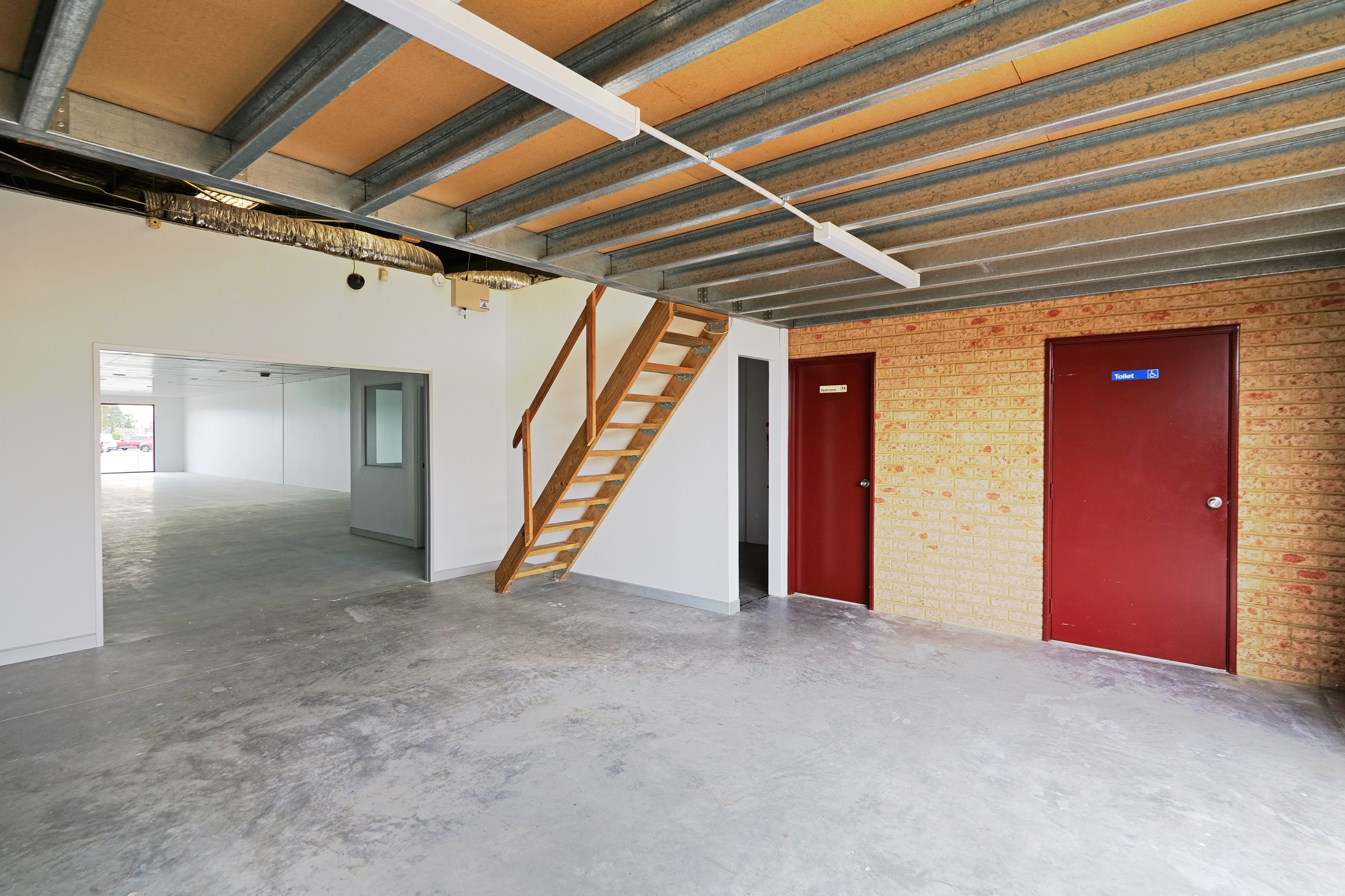 Unit 1/4 Nicholson Road, Beckenham WA 6107