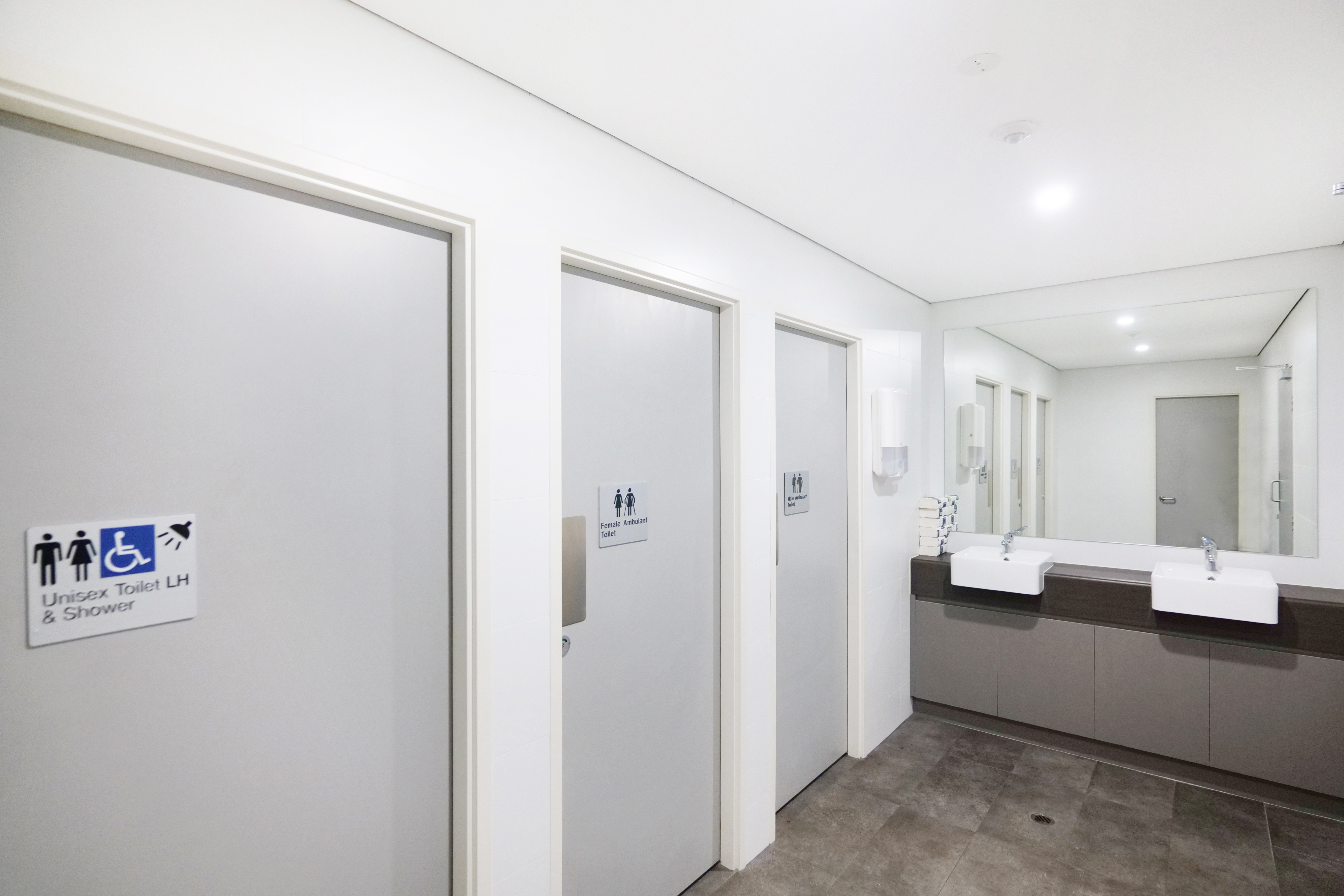 2/180 Bannister Road, Canning Vale WA 6155