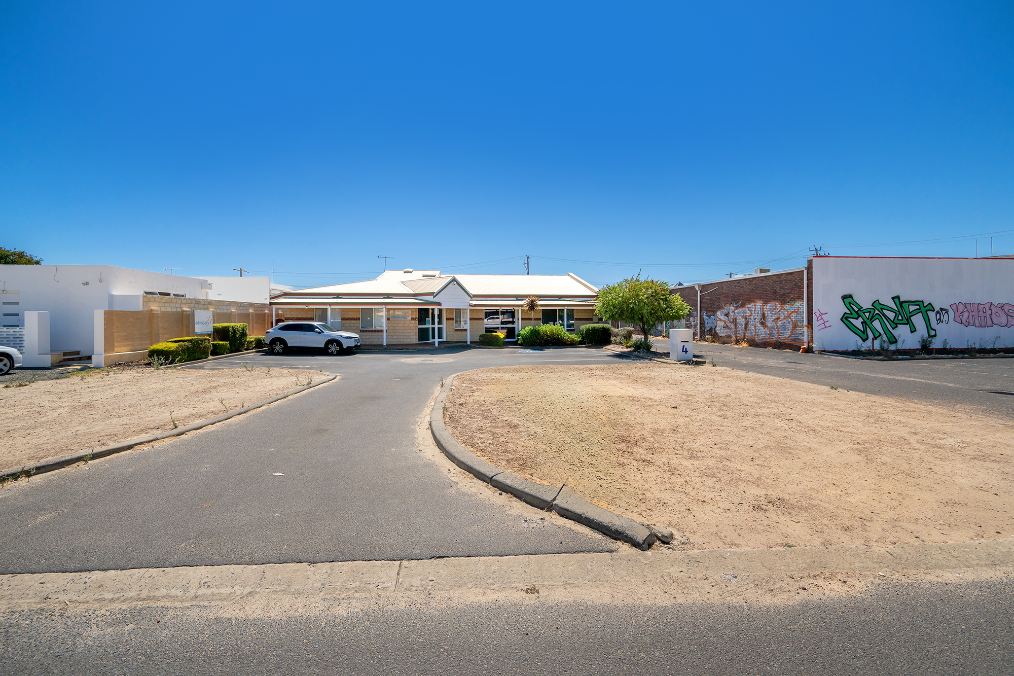 Unit 2/4 Plaza Street, South Bunbury WA 6230