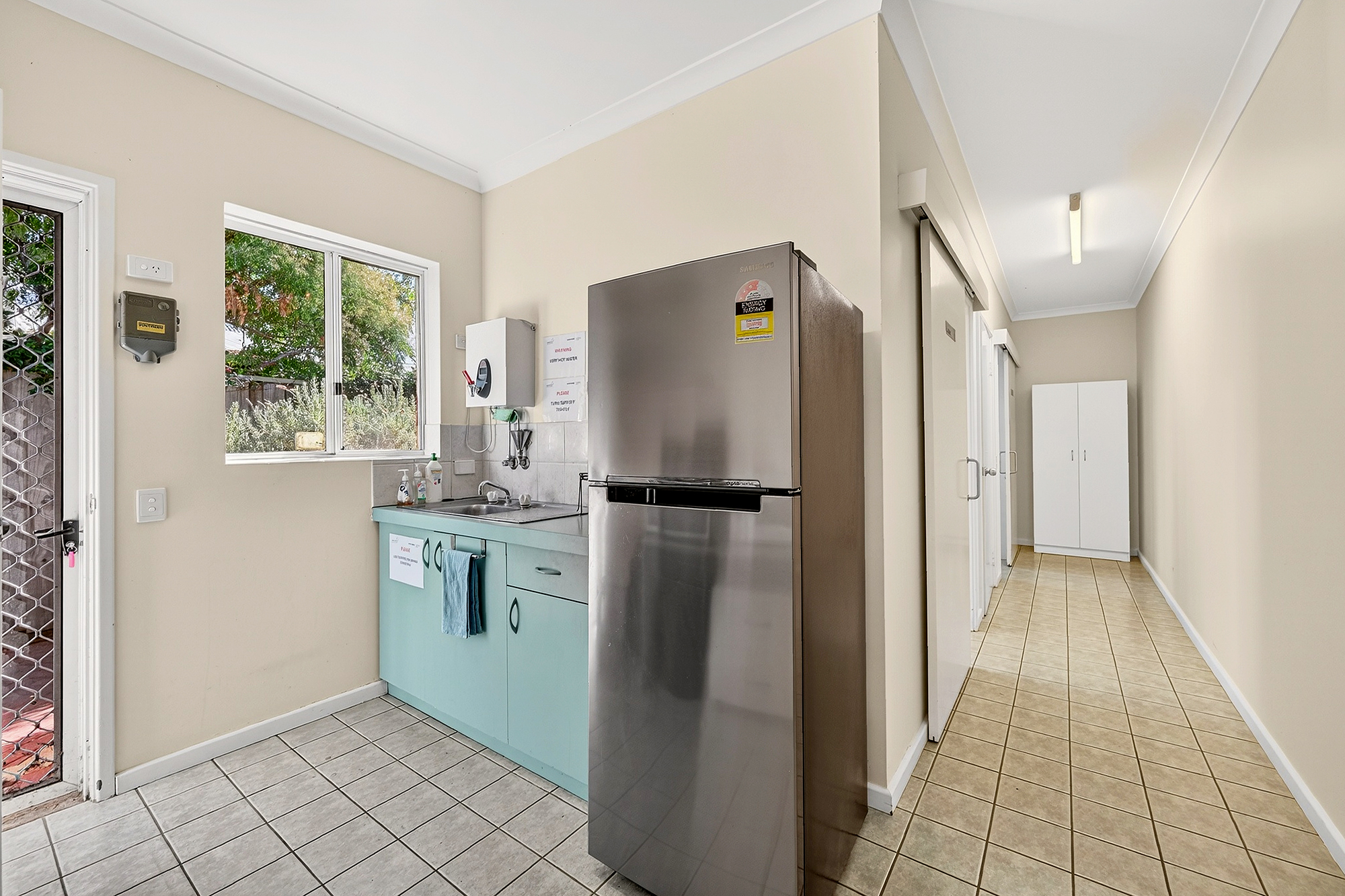 Unit 2/4 Plaza Street, South Bunbury WA 6230