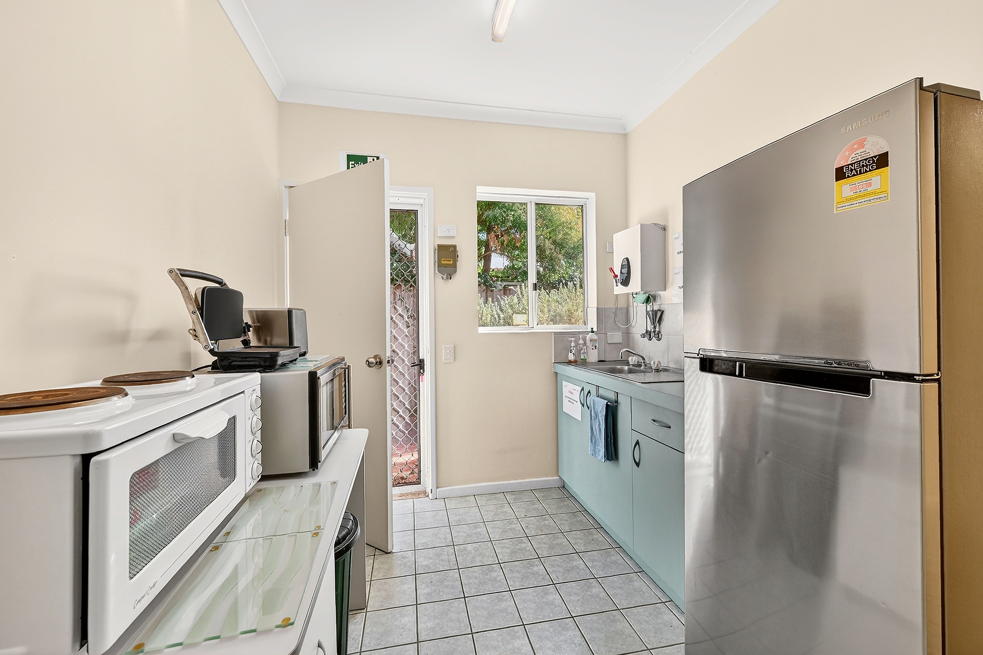 Unit 2/4 Plaza Street, South Bunbury WA 6230