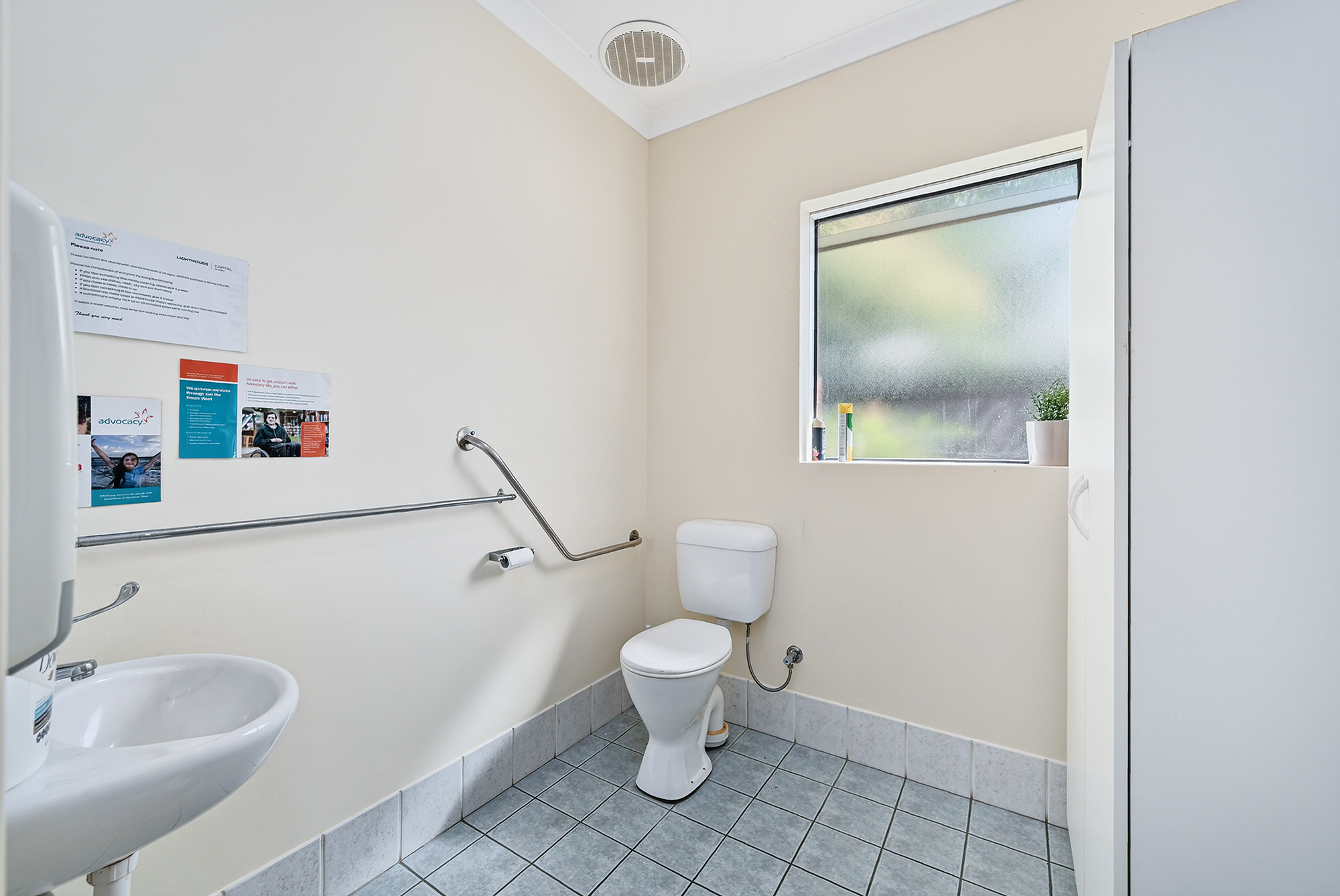 Unit 2/4 Plaza Street, South Bunbury WA 6230