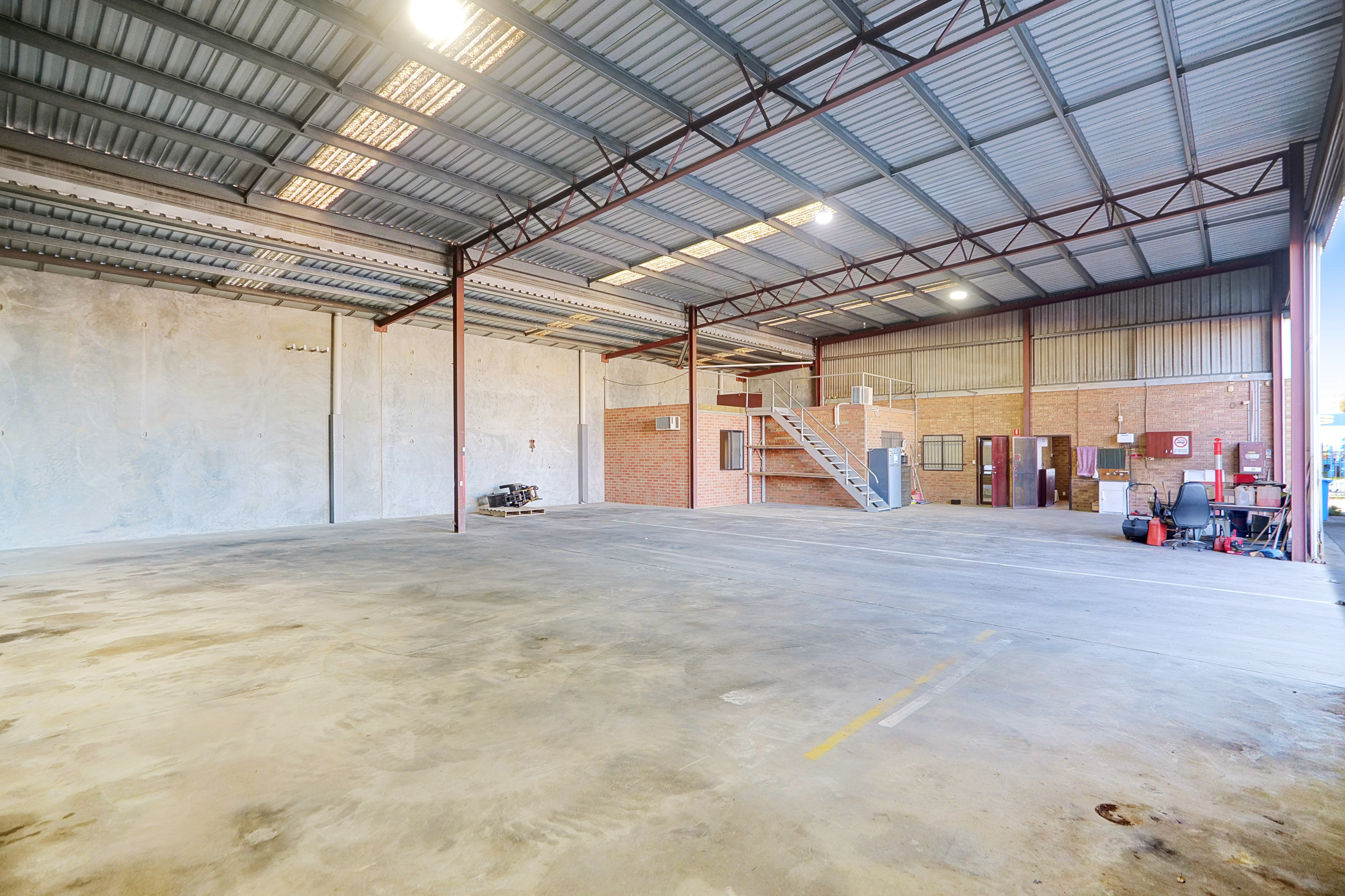 43 Stebbing Road, Maddington WA 6109