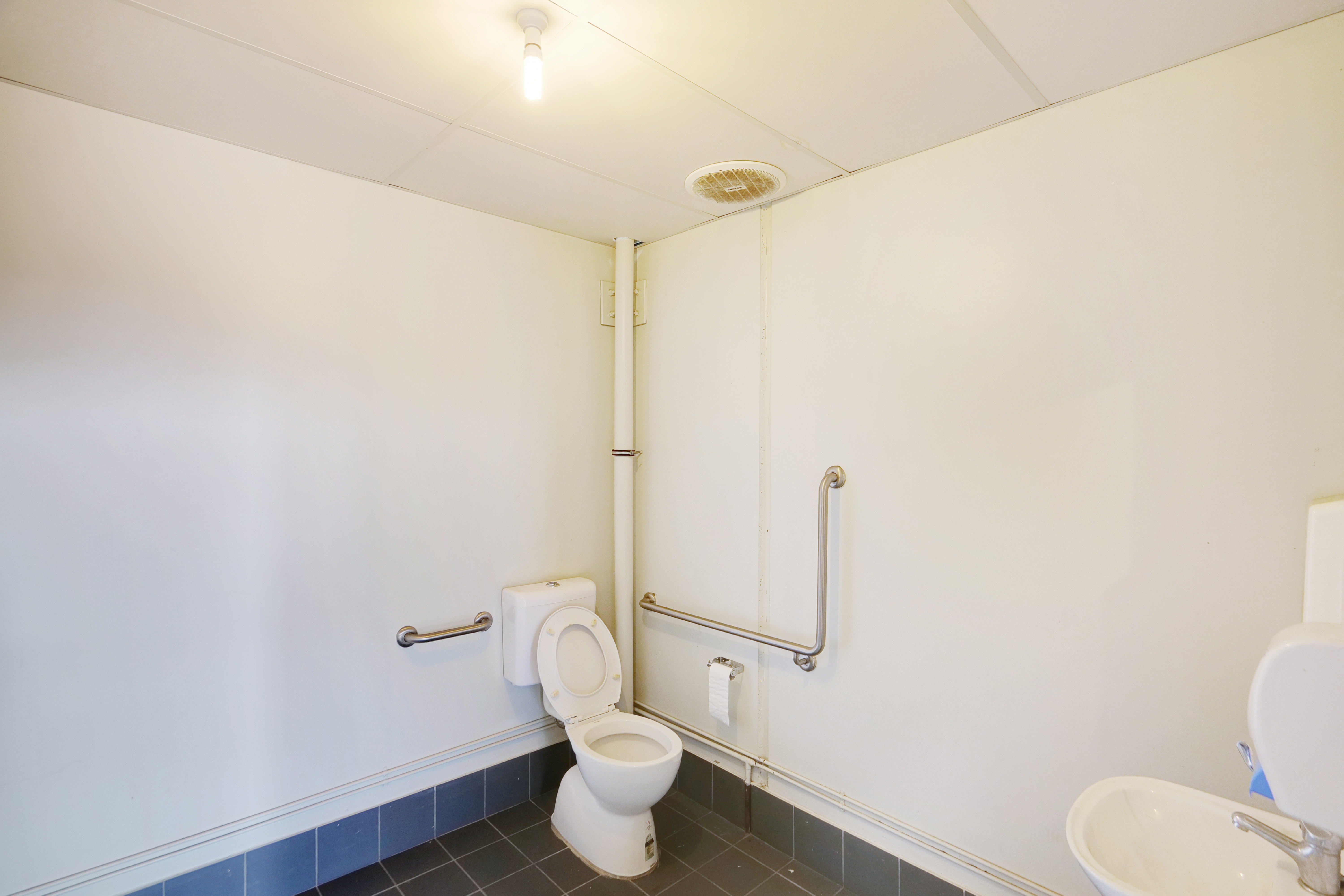 Unit 11, 24 Baile Road, Canning Vale WA 6155