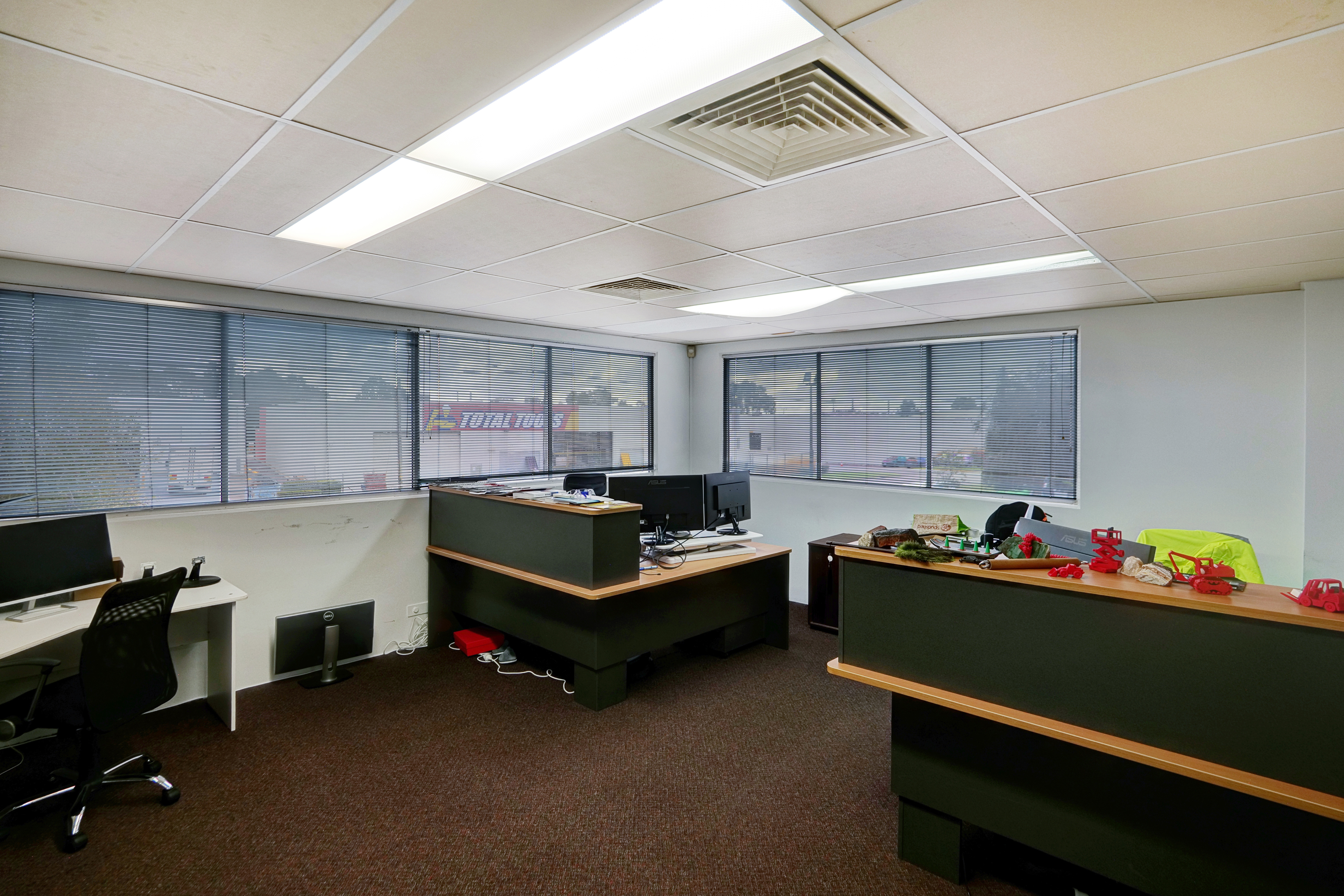 Unit 4/44 Vinnicombe Drive, Canning Vale WA 6155