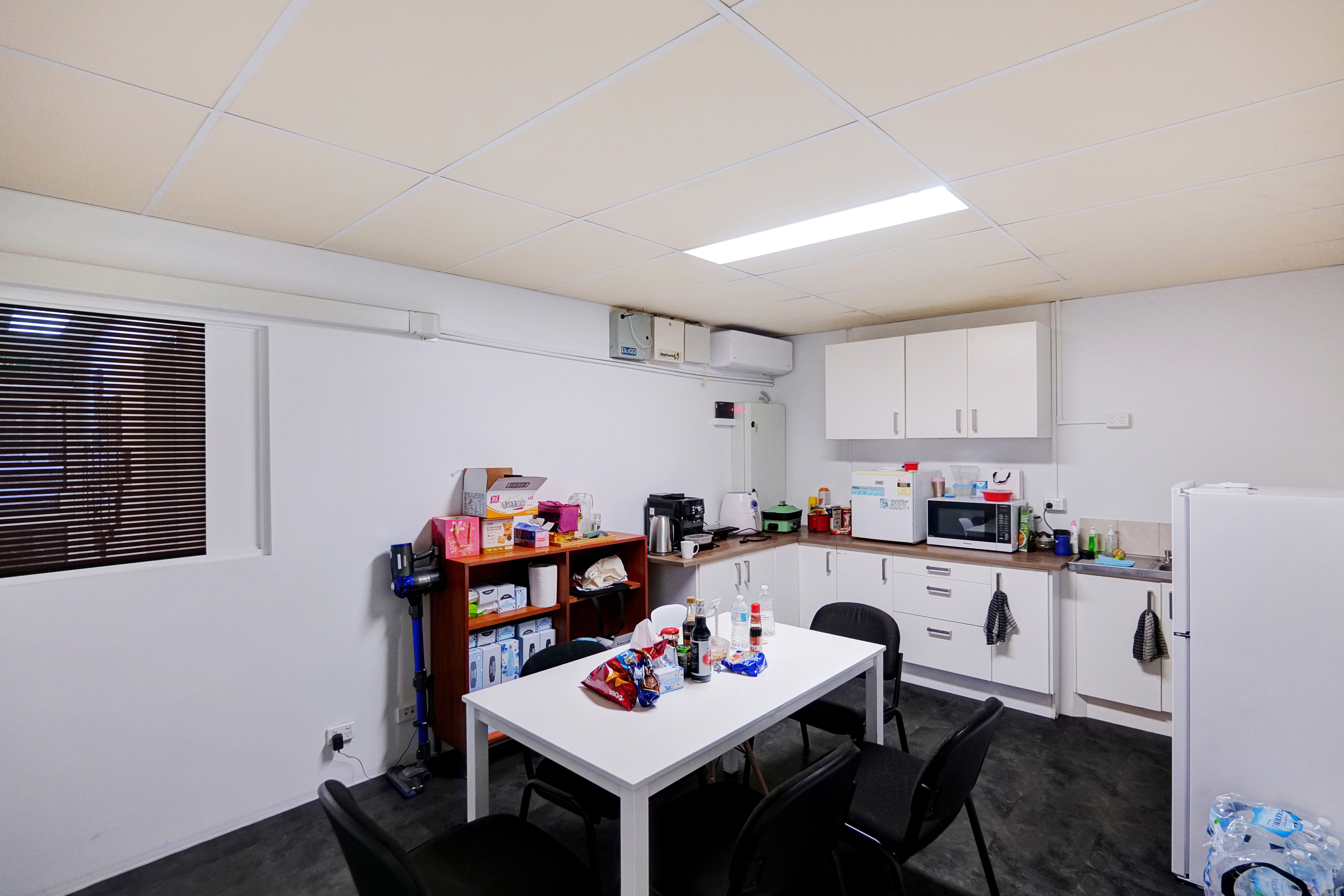Unit 4/44 Vinnicombe Drive, Canning Vale WA 6155
