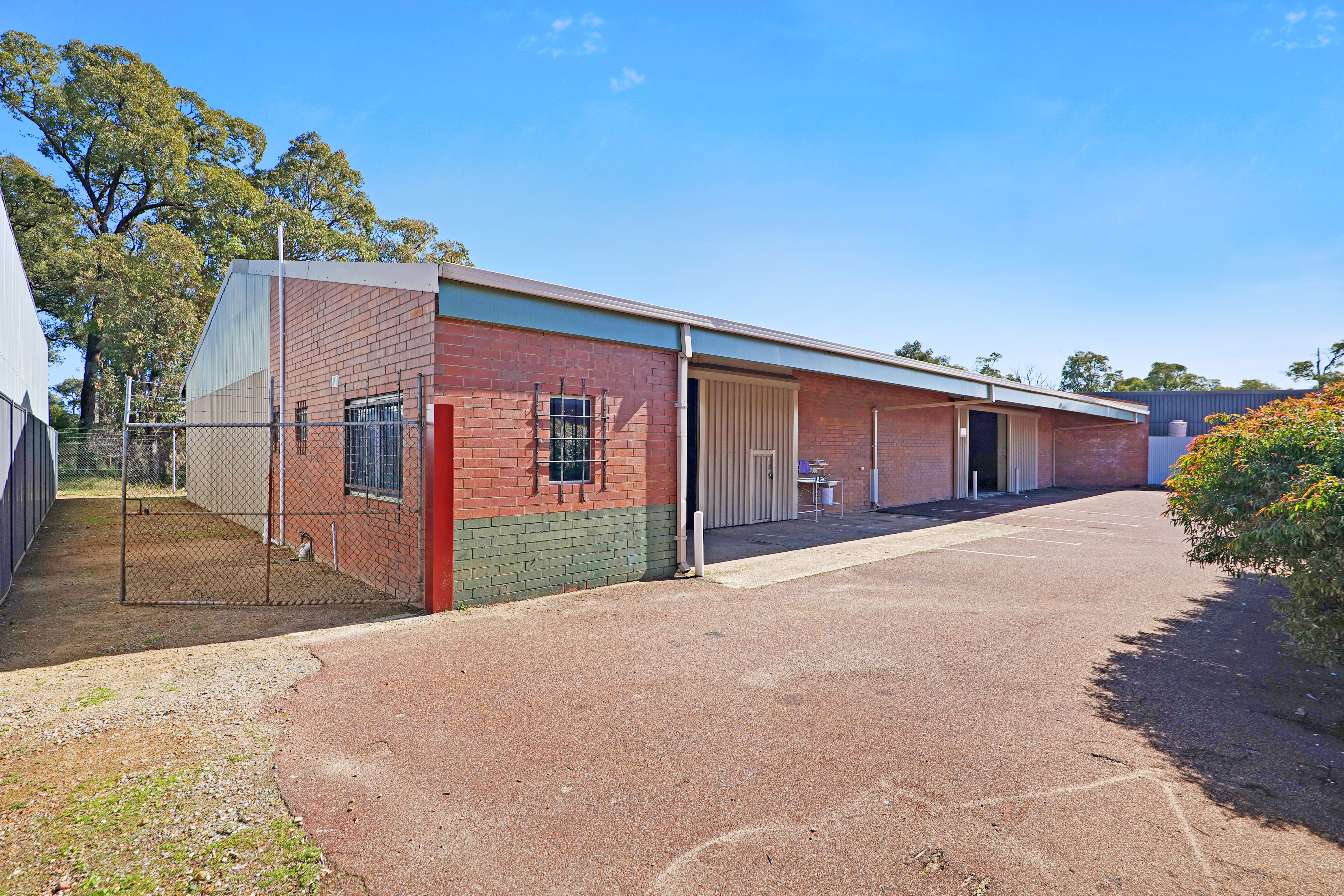 4/31 Laurence Road, Walliston WA 6076