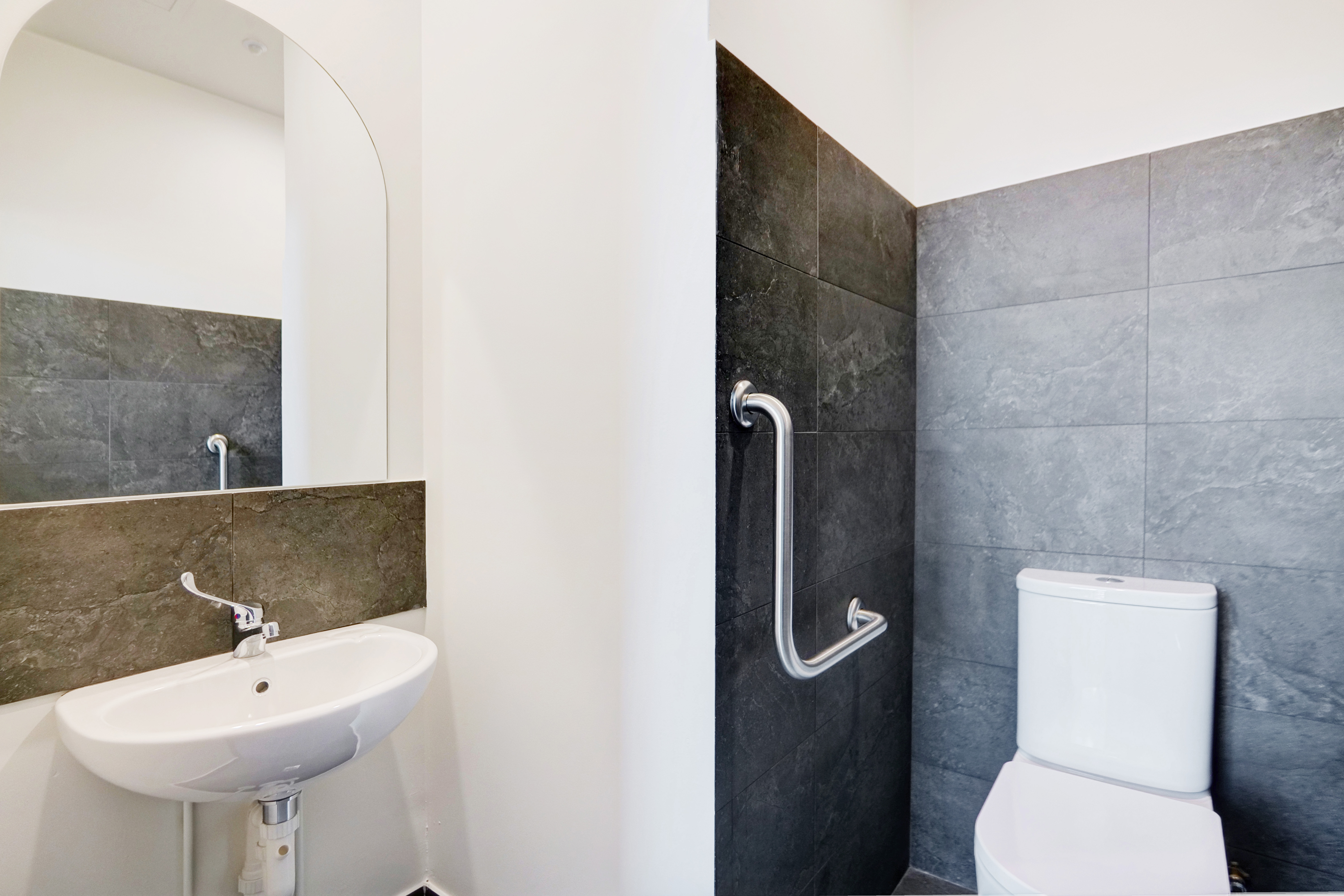 2 Hensbrook Loop, Forrestdale WA 6112