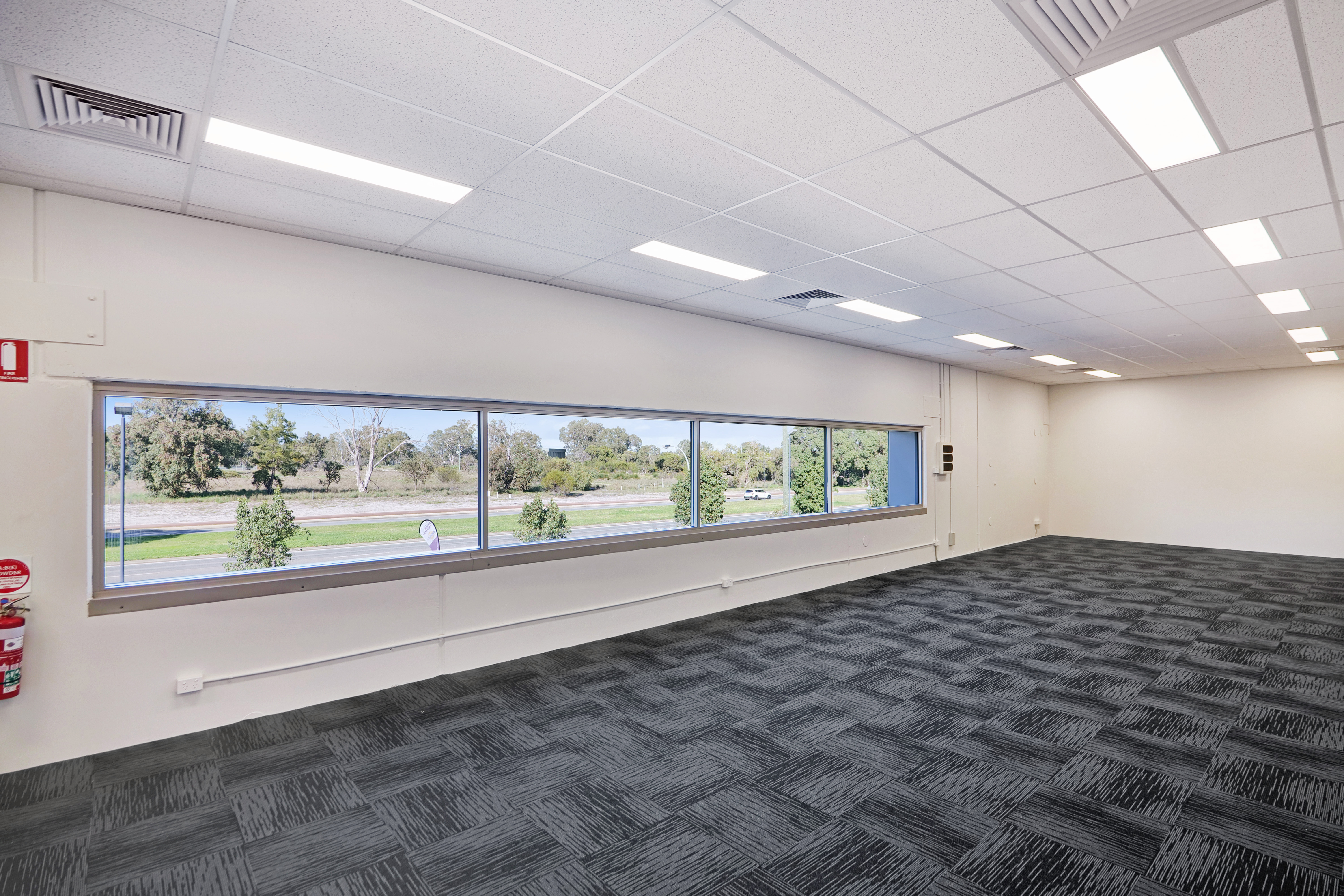 2 Hensbrook Loop, Forrestdale WA 6112