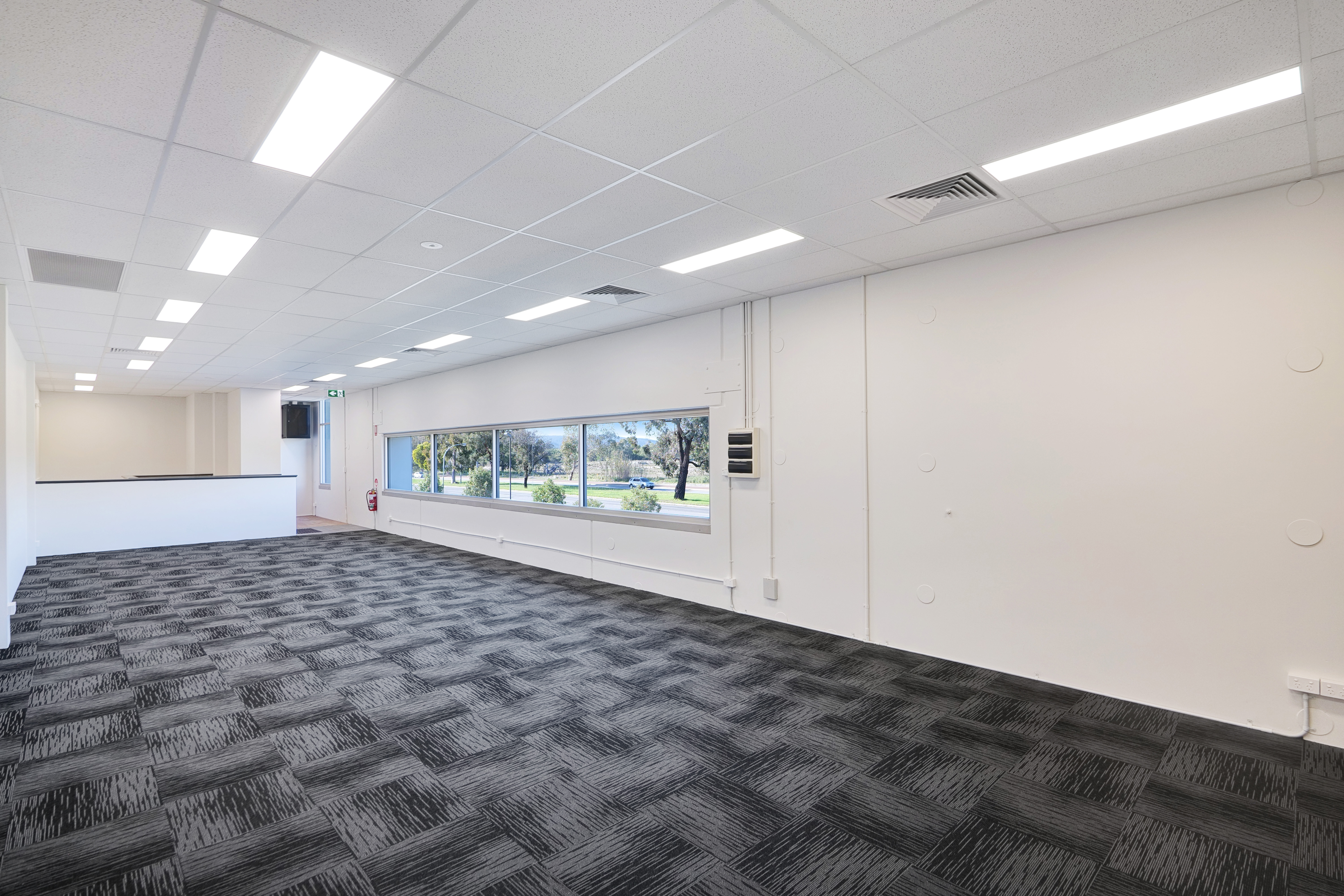 2 Hensbrook Loop, Forrestdale WA 6112