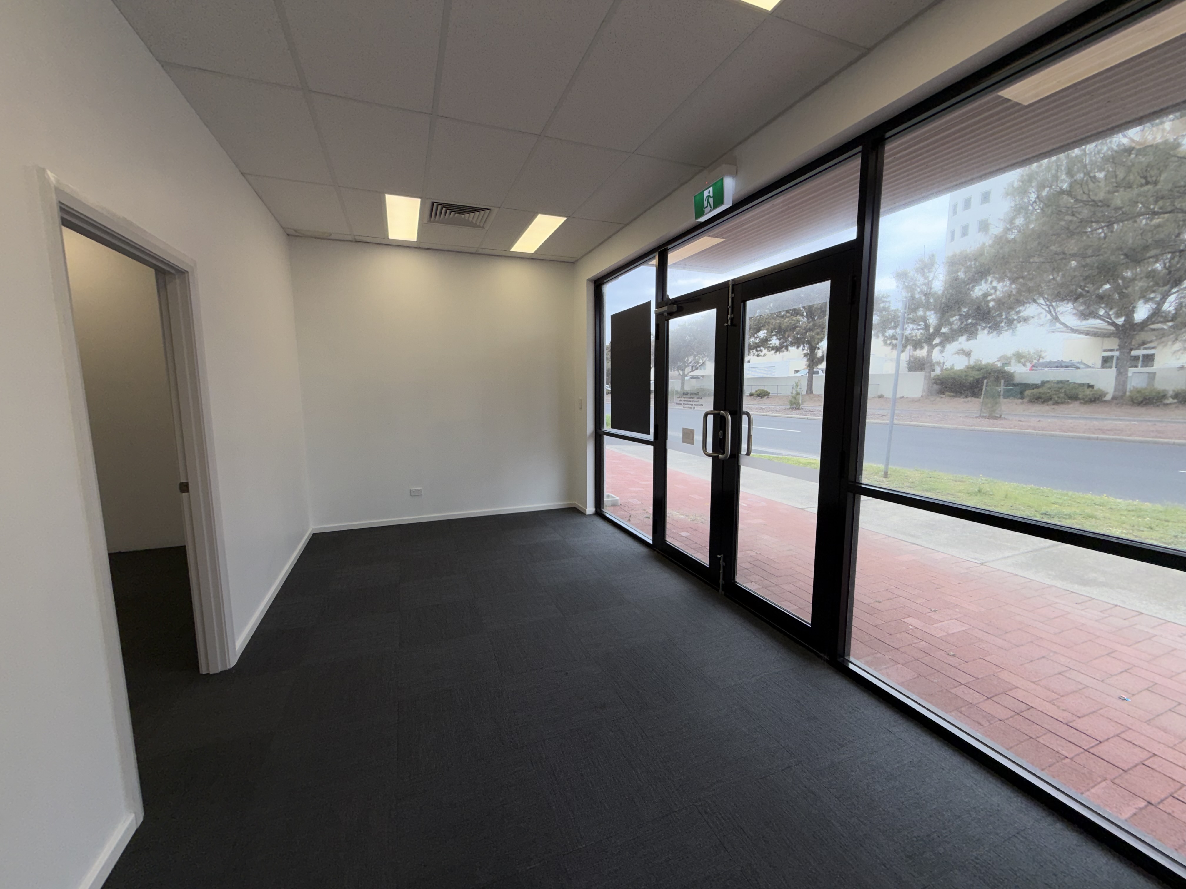 Tenancy 2/14 Casuarina Drive, Bunbury WA 6230