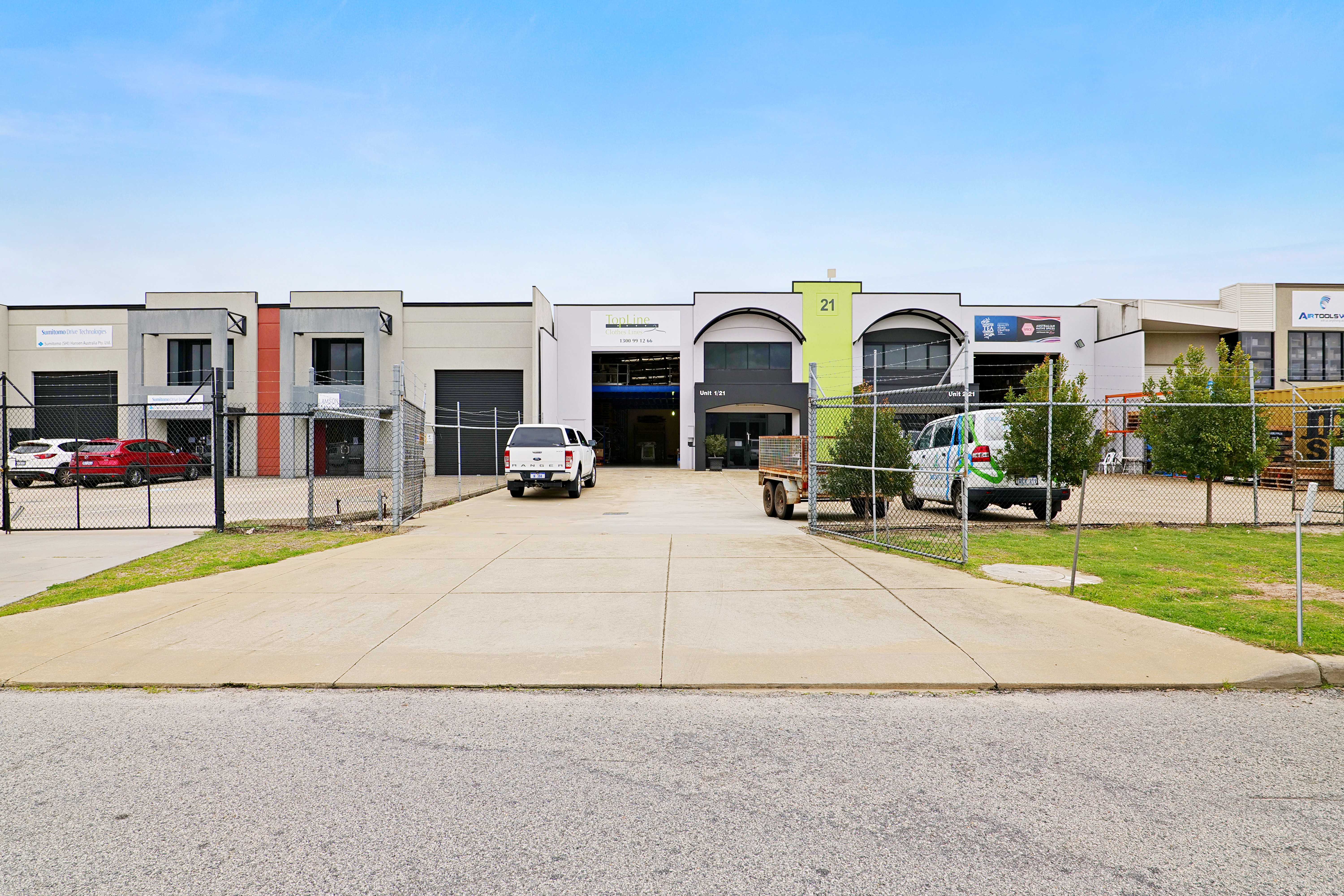 1/21 Mordaunt Circuit, Canning Vale WA 6155