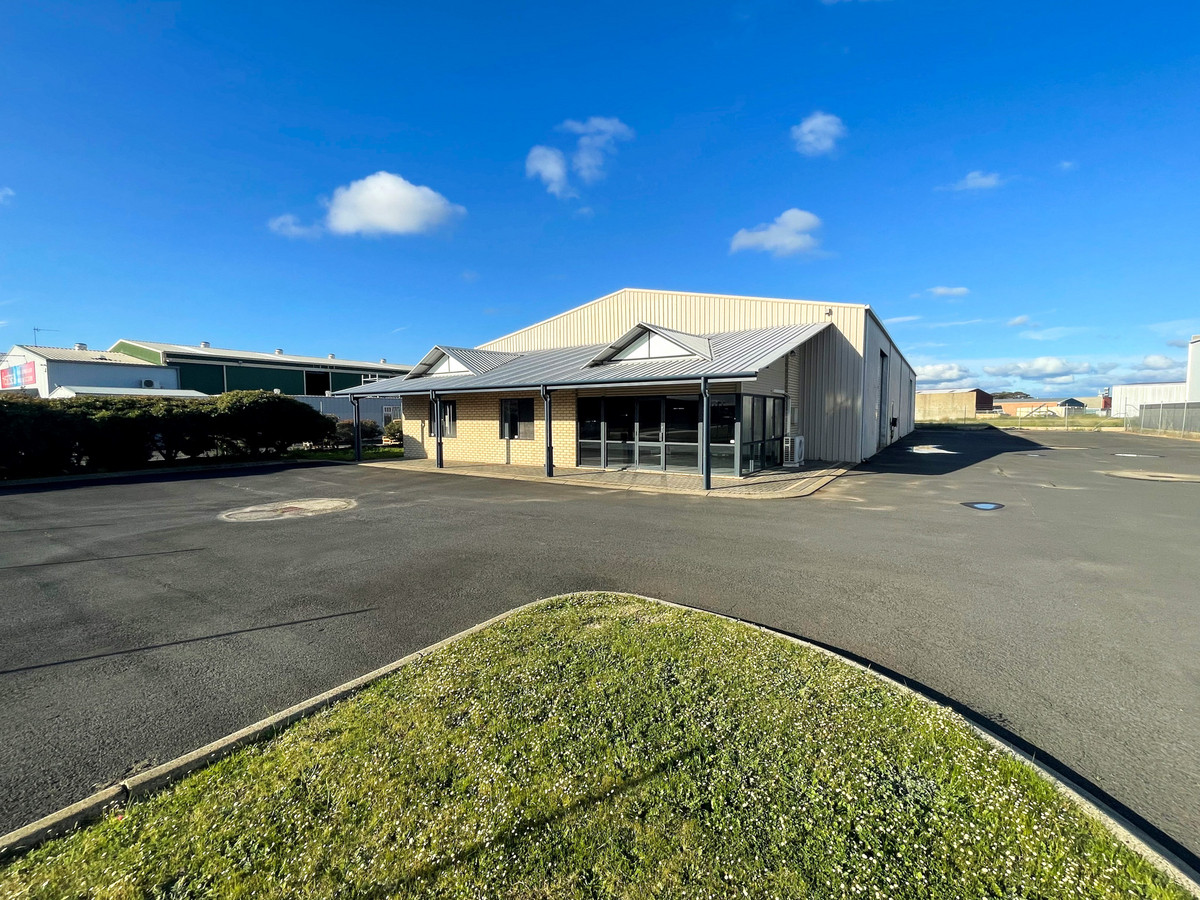 13 Gibbons Road, Davenport WA 6230
