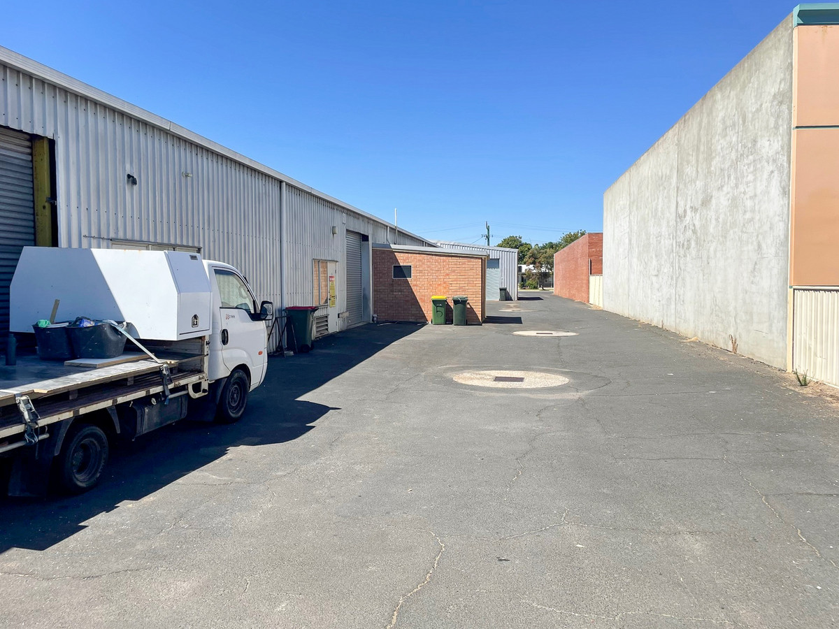 Unit 6/90 King Road, East Bunbury WA 6230