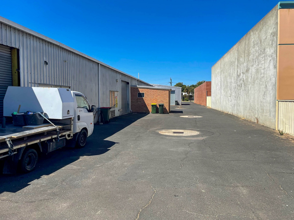 Unit 5/90 King Road, East Bunbury WA 6230